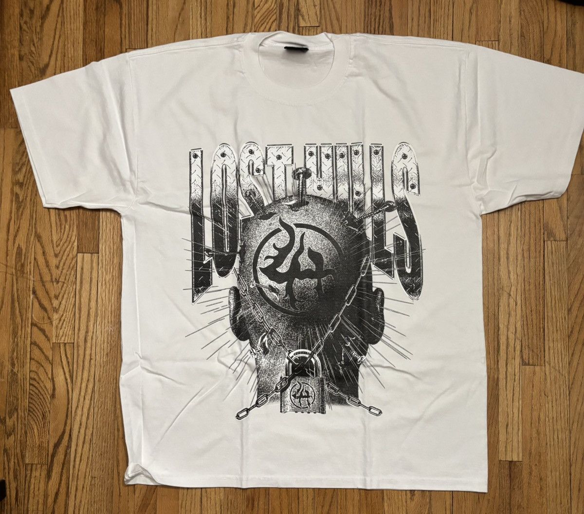 Lost hills Lost Hills Tshirt Large Size US L / EU 52-54 / 3 - 1 Thumbnail