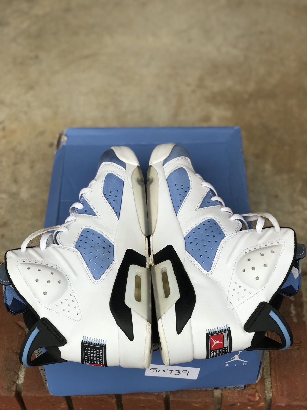 Jordan Brand Air Jordan Retro 6 UNC Size 11.5 Size US 11.5 / EU 44-45 - 5 Thumbnail