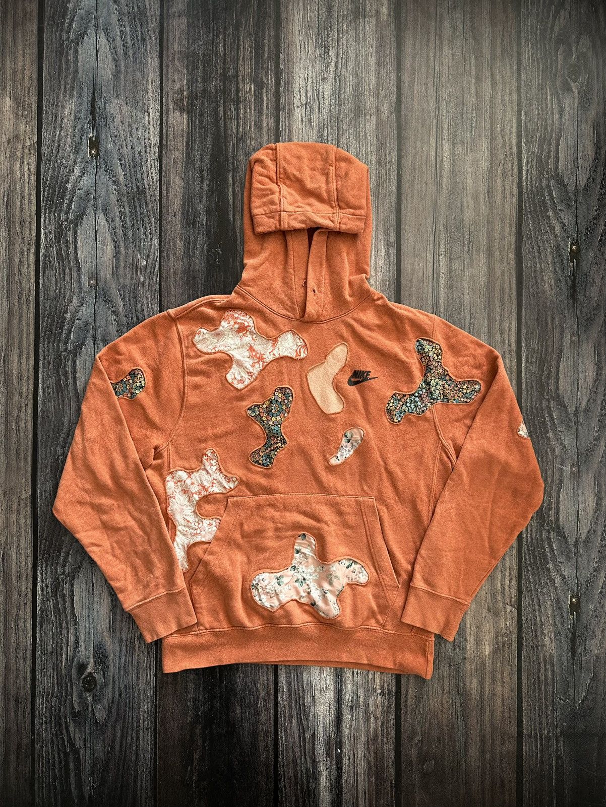 Nike Nike Custom Hoodie Vintage 90s Y2K Reworked Size US S / EU 44-46 / 1 - 1 Thumbnail