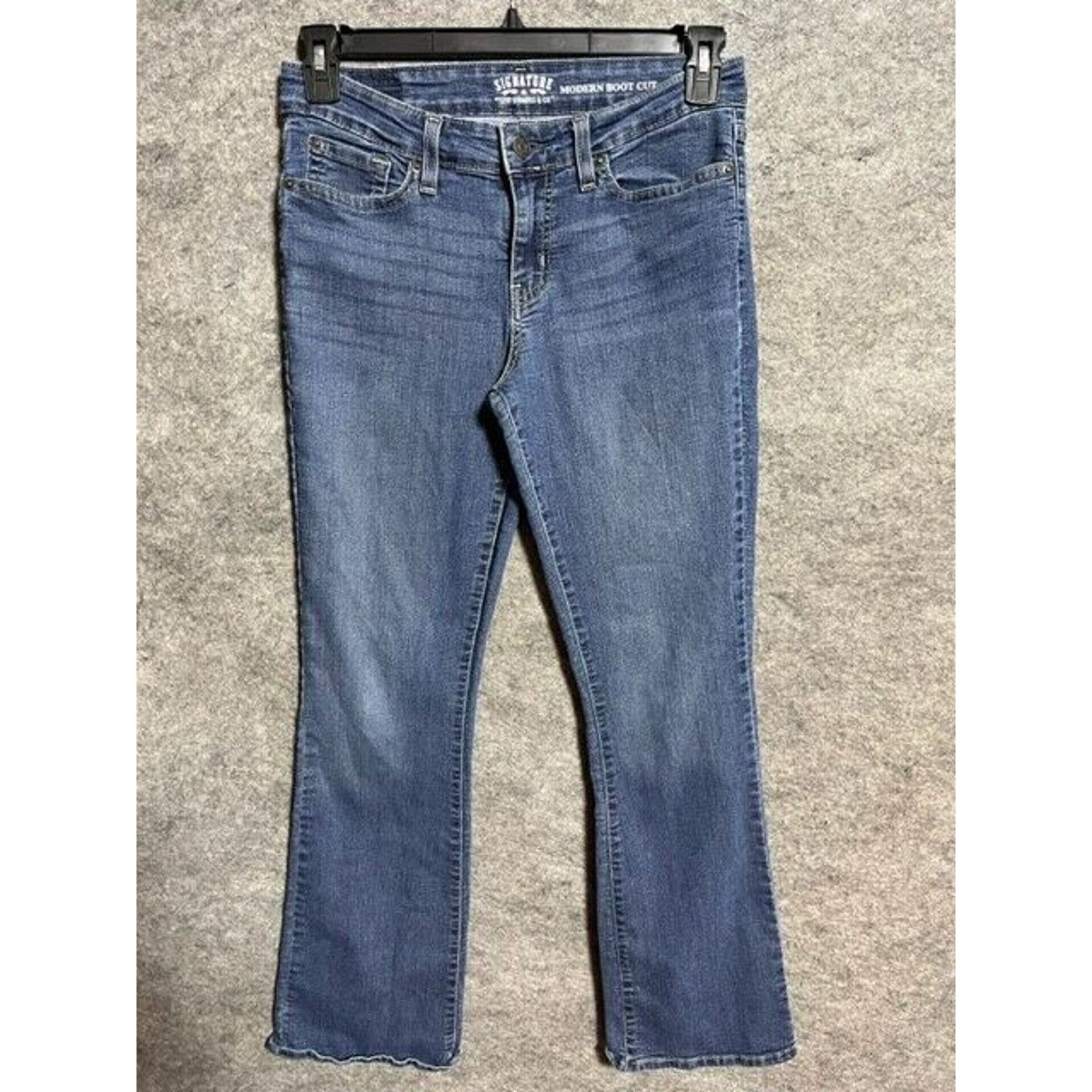 Levi's Levi's Signature Modern Boot Cut Jeans Womens 8M Denim Blue Size 30" / US 8 / IT 44 - 1 Thumbnail