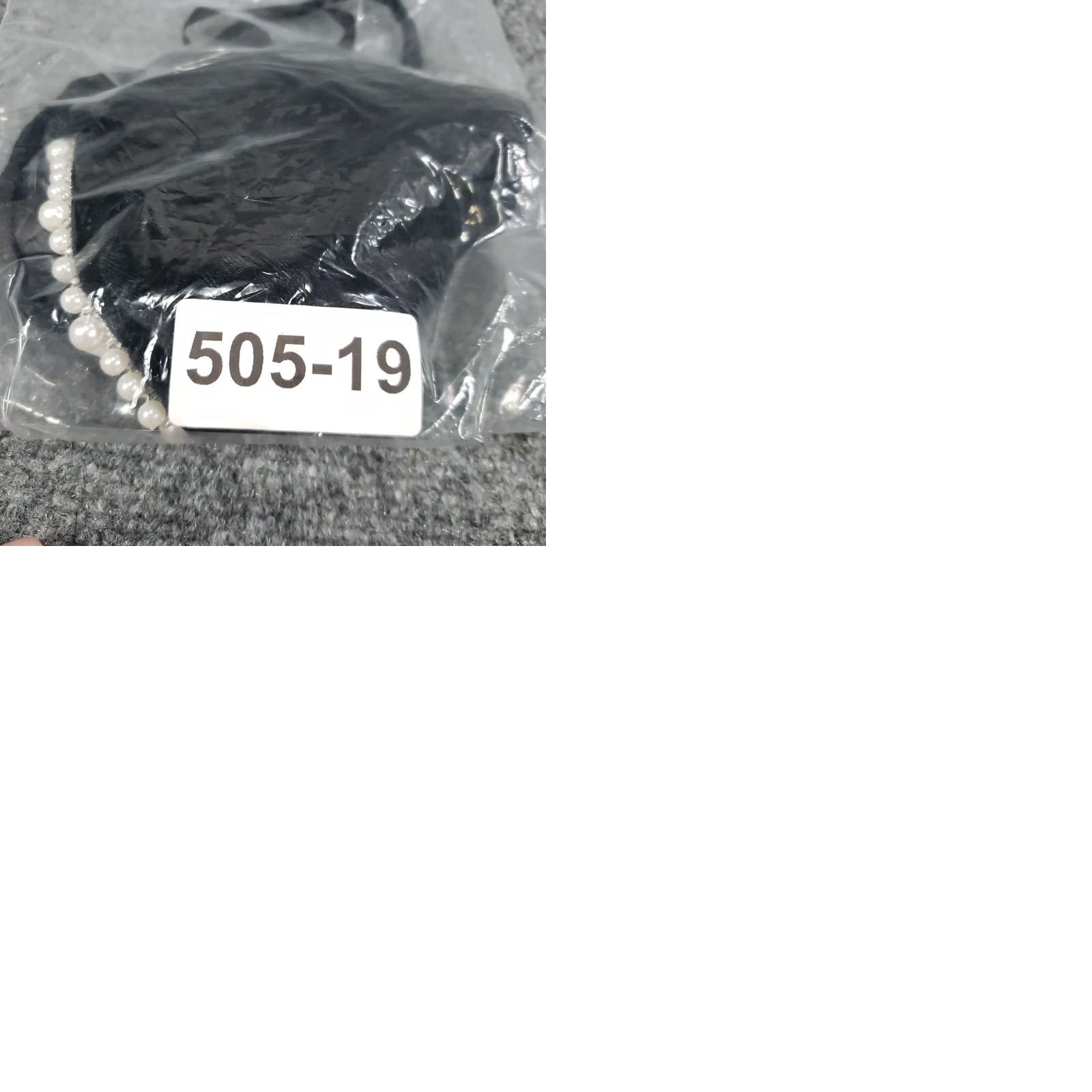 Urban Outfitters Urban Outfitters Tank Womens XS Black Cropped Beaded Trim Smocked Strap Size XS / US 0-2 / IT 36-38 - 9 Thumbnail