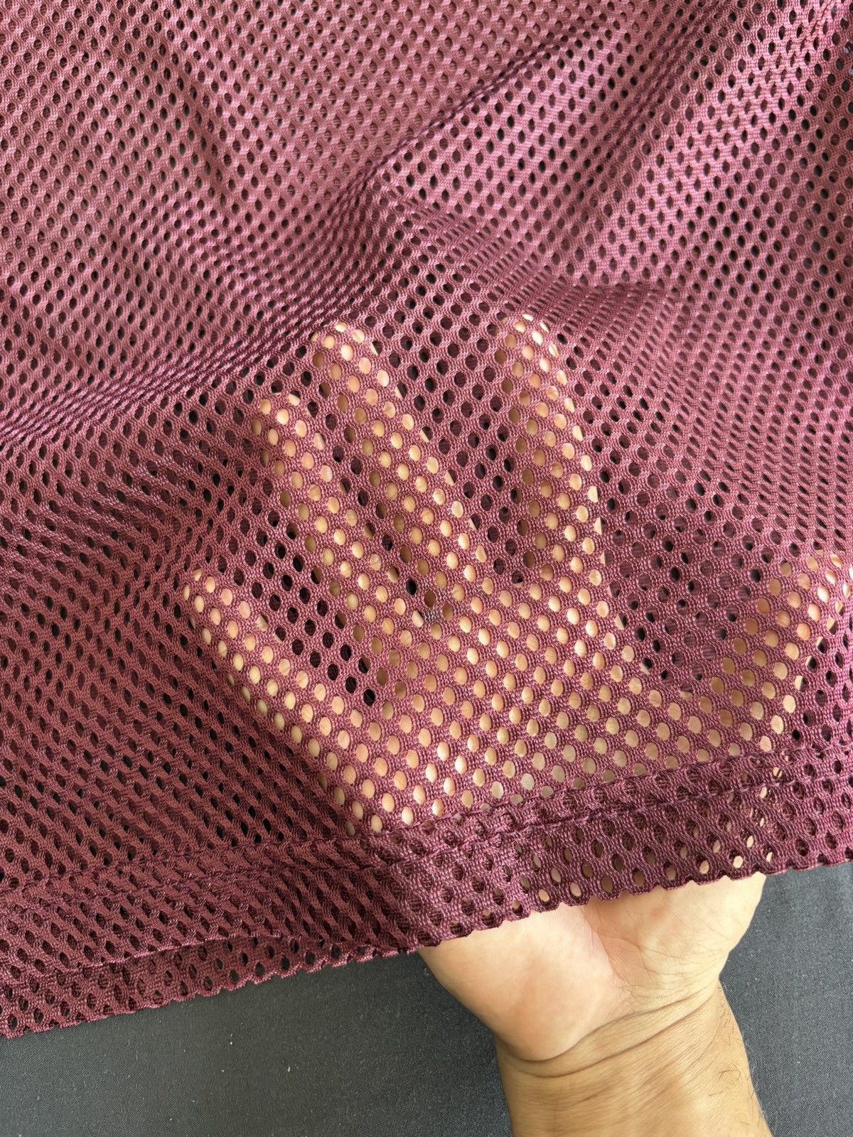 Japanese Brand Vtg RAWLINGS Youth Football Practice Jersey Mesh Net Maroon Size US XL / EU 56 / 4 - 5 Thumbnail