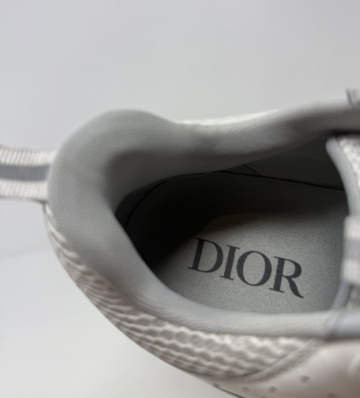 Dior Dior B22 Sneaker White/Black Size US 12 / EU 45 - 8 Thumbnail