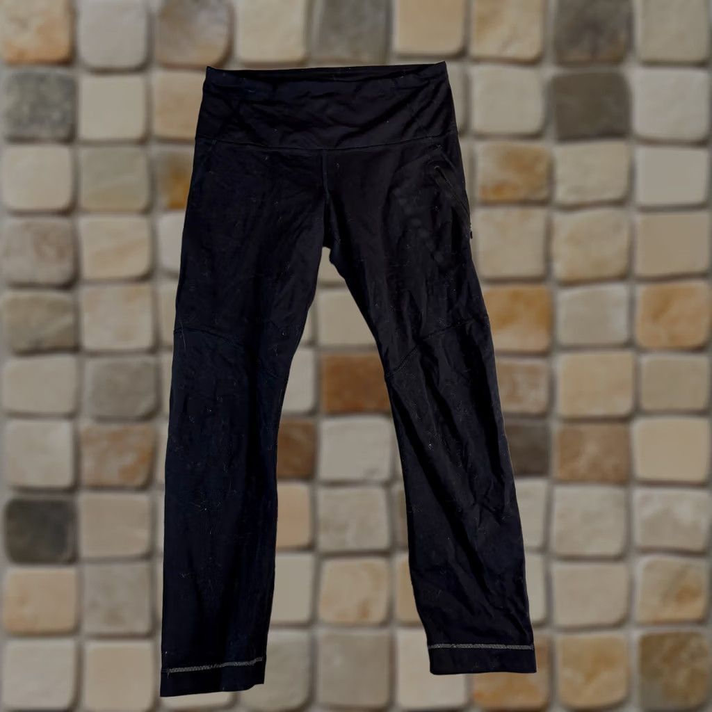 Lululemon VINTAGE Lululemon Leggings Women S Black Performance Yoga Gym Fitness Workout Cropped Regular Pull On Size 28" / US 6 / IT 42 - 1 Thumbnail