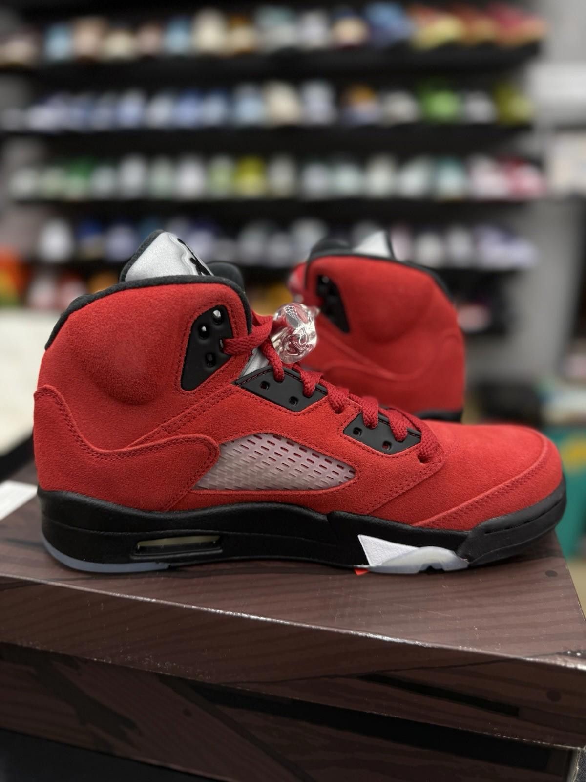 Jordan Brand Size 8 - Jordan Retro 5 Raging Bull (2021) Mens (NEW) Size US 8 / EU 41 - 5 Thumbnail