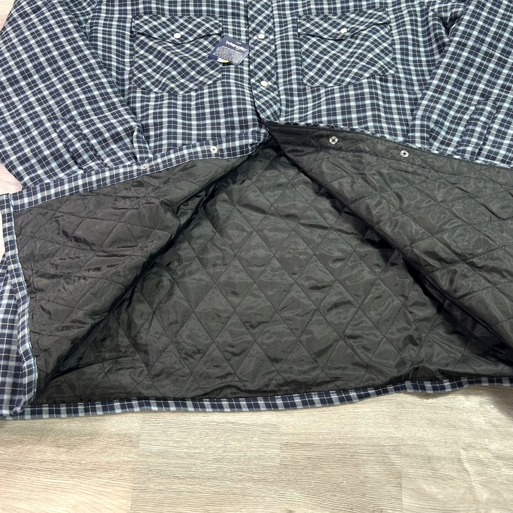 Wrangler VINTAGE Wrangler Jacket Mens 2XL Blue Plaid Quilted Flannel Western Snap Shacket Size US XXL / EU 58 / 5 - 5 Thumbnail