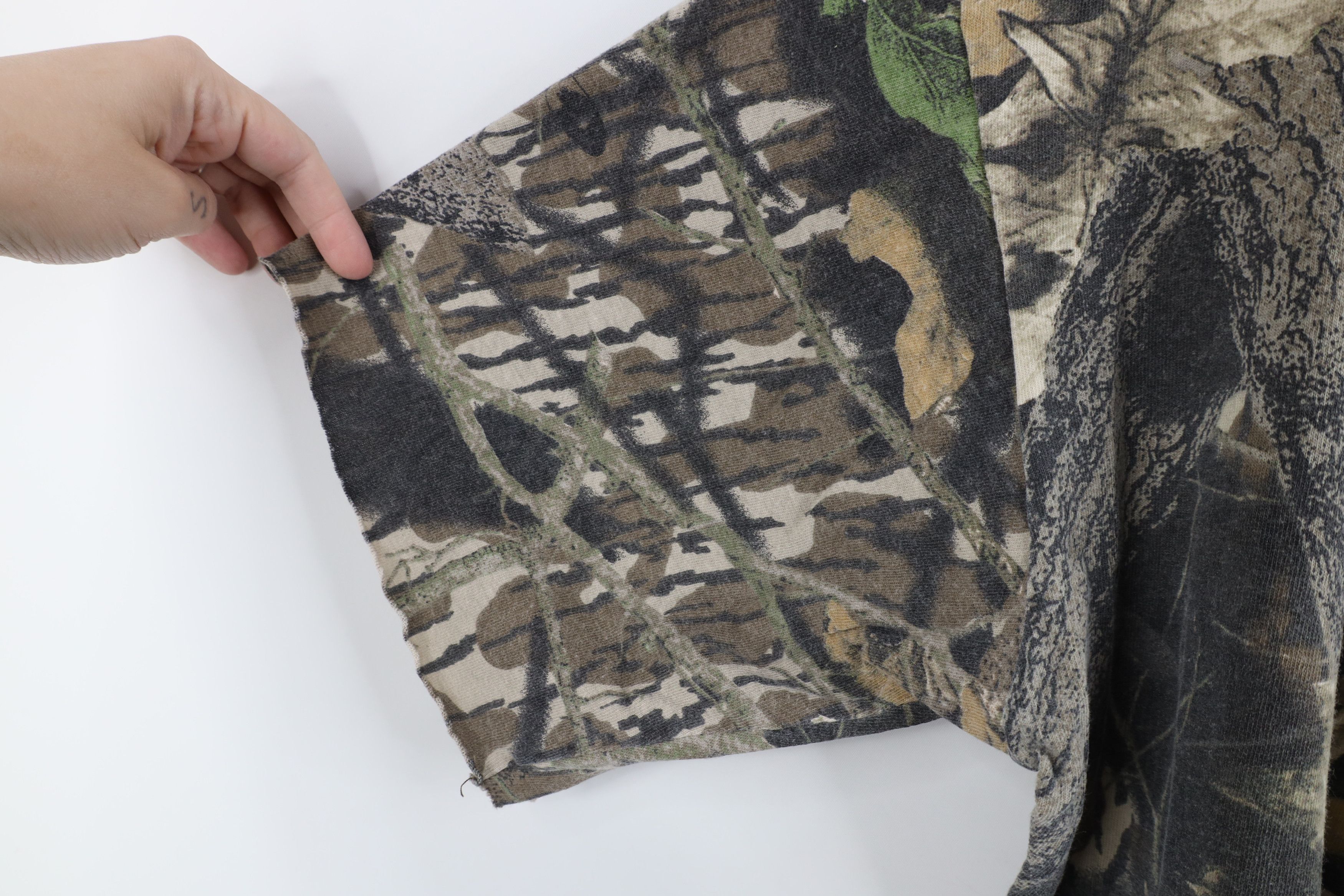 Mossy Oaks Vintage 90s Mossy Oak Camouflage Pocket T-Shirt Cotton USA Size US XL / EU 56 / 4 - 8 Thumbnail