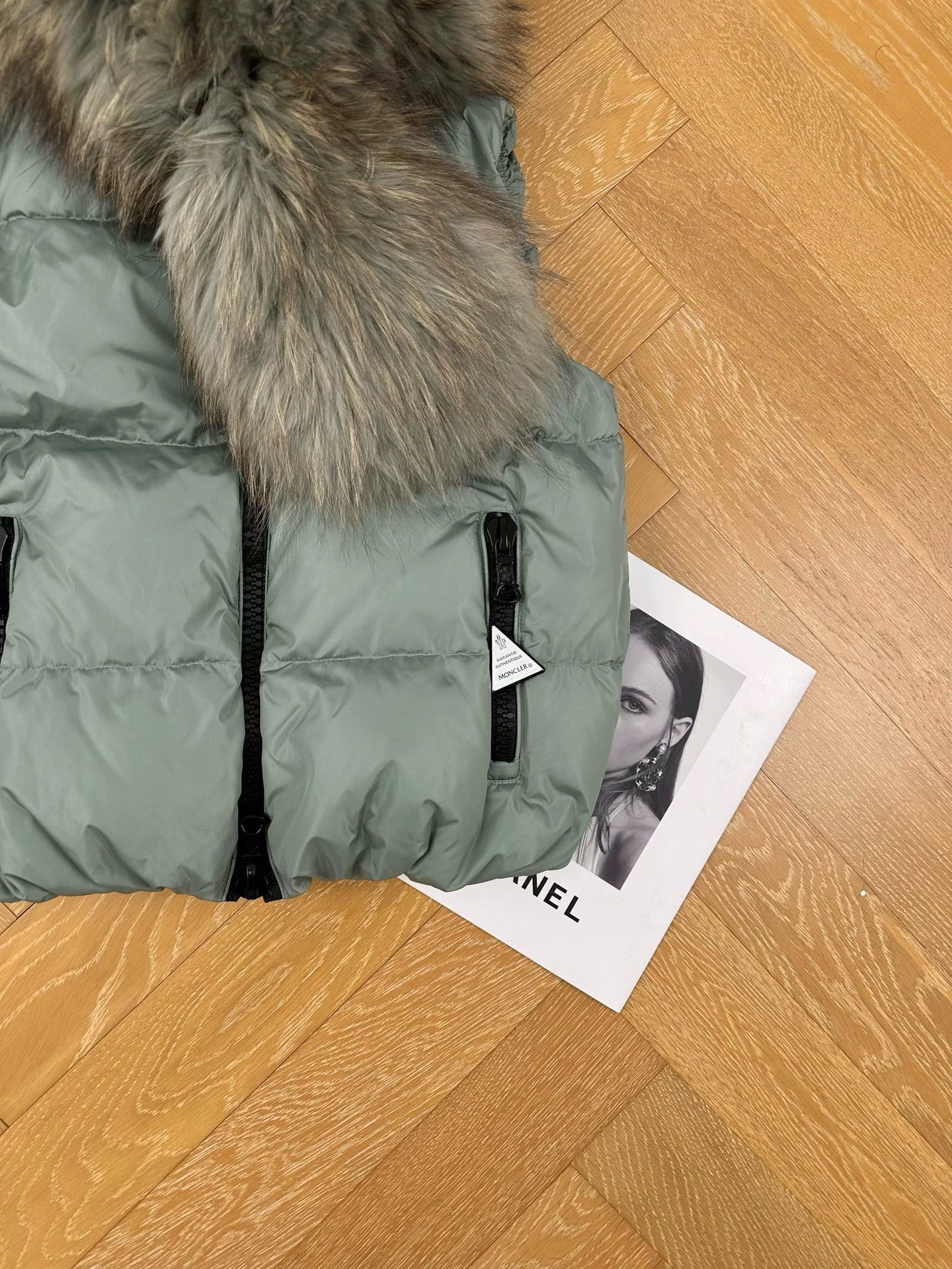 Moncler MONCLER fur trim down vest women's green Size S / US 4 / IT 40 - 3 Thumbnail