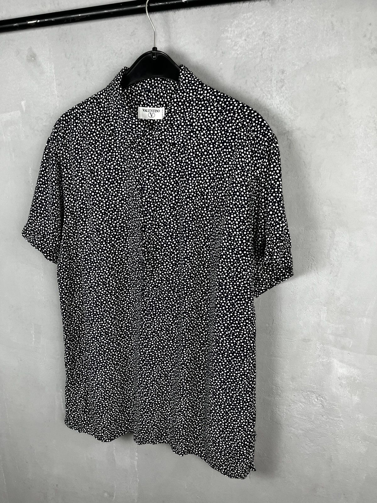 Valentino Valentino button shirt Size US M / EU 48-50 / 2 - 5 Thumbnail