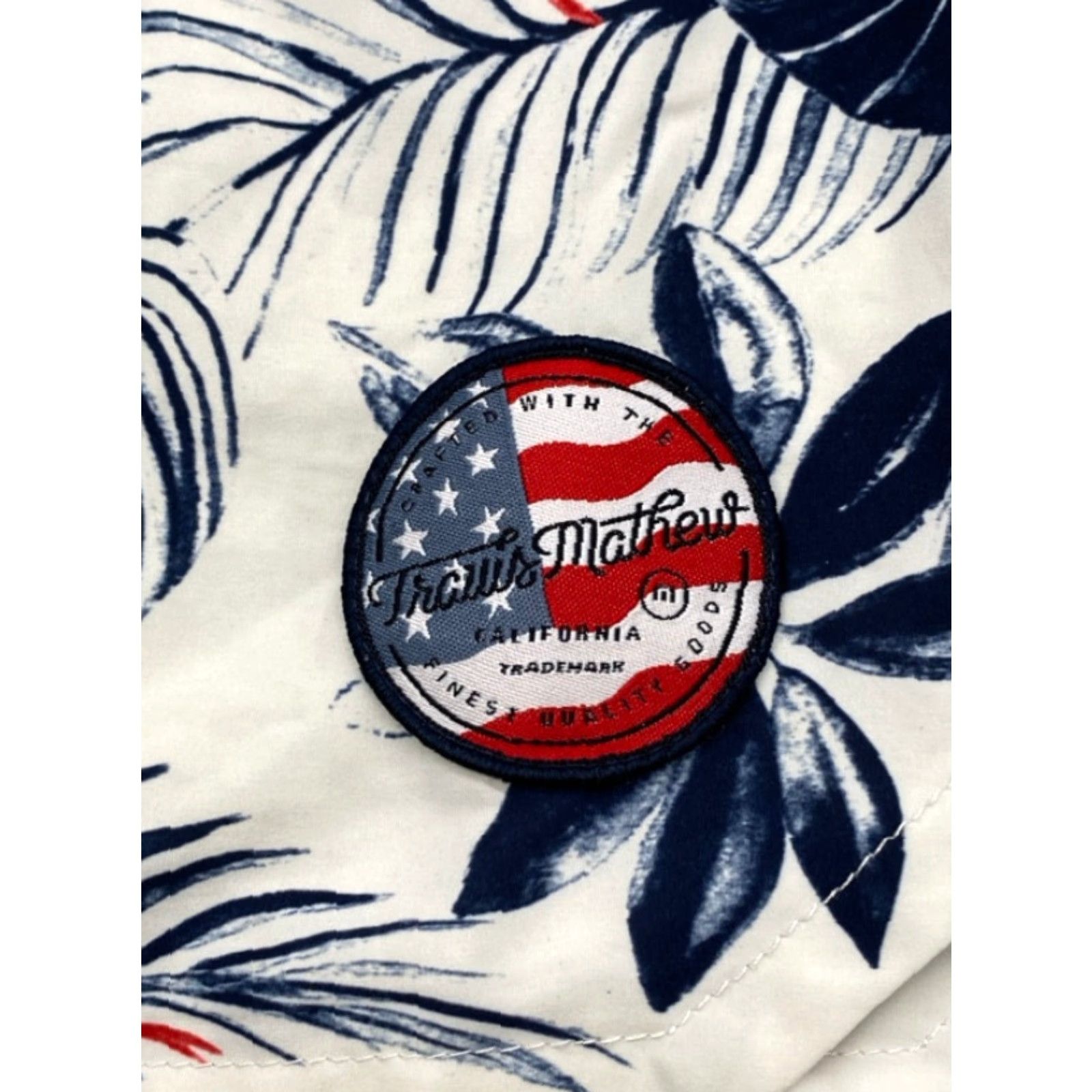 TravisMathew Travis Mathew Board Shorts Mens 34 Multicolor Floral Red Blue Pockets Pulled Drawstring Swim Bottom Size US 34 / EU 50 - 5 Thumbnail