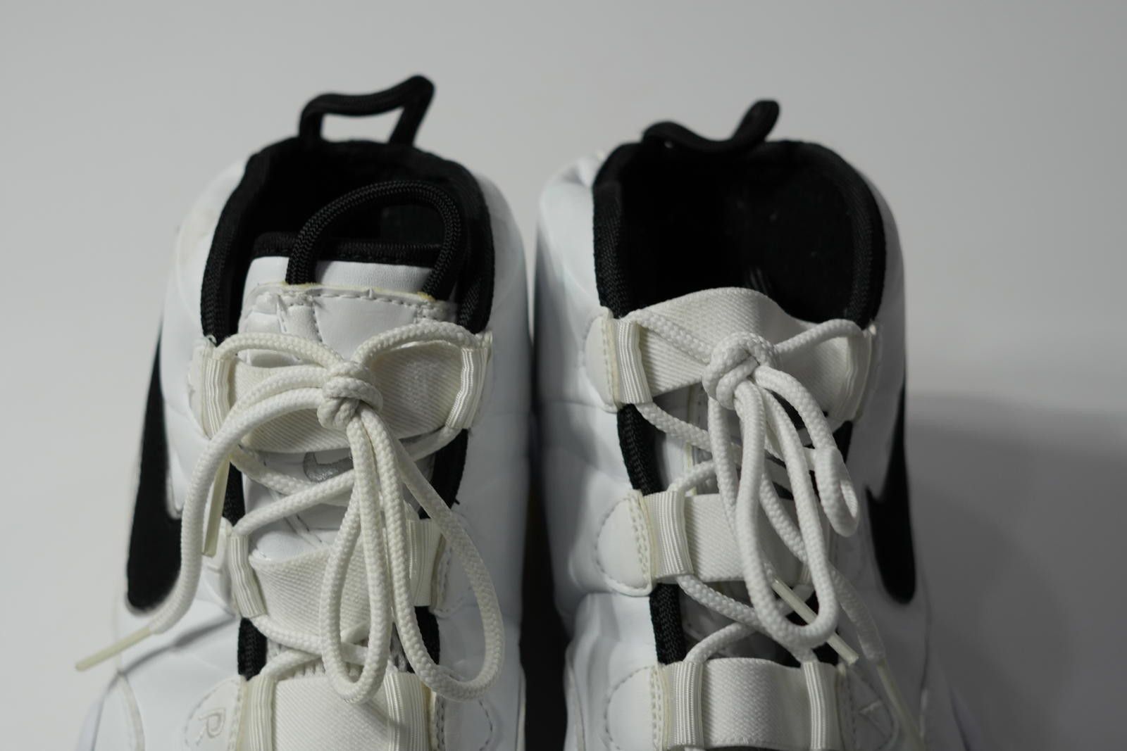 Nike Nike Sneaker Men's 10 White Black 2002 Uptempo 624011 101 Size US 10 / EU 43 - 3 Thumbnail