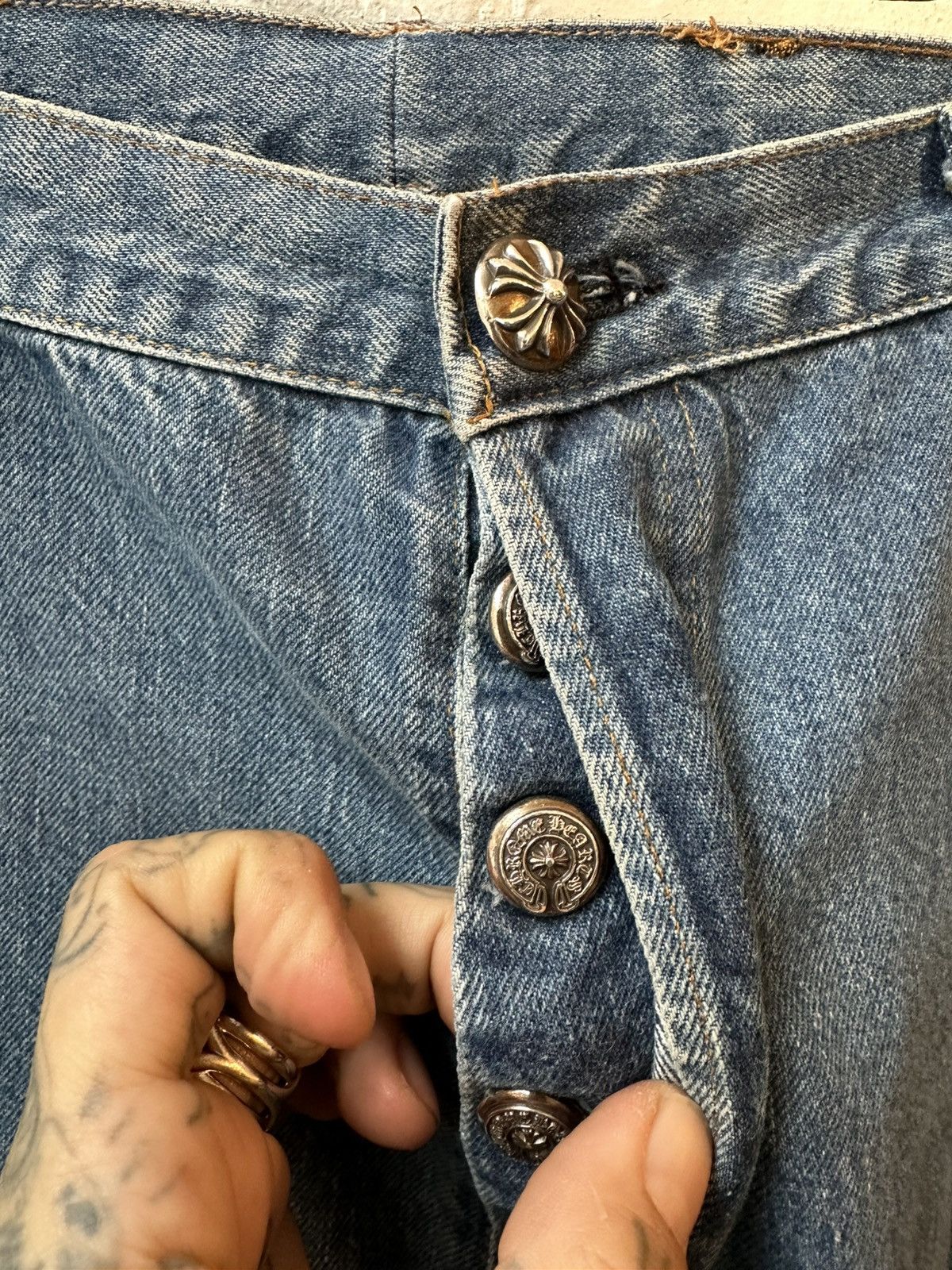 Chrome Hearts Chrome Hearts RARE white cross patch levi jeans 38 40 Size US 36 / EU 52 - 4 Thumbnail