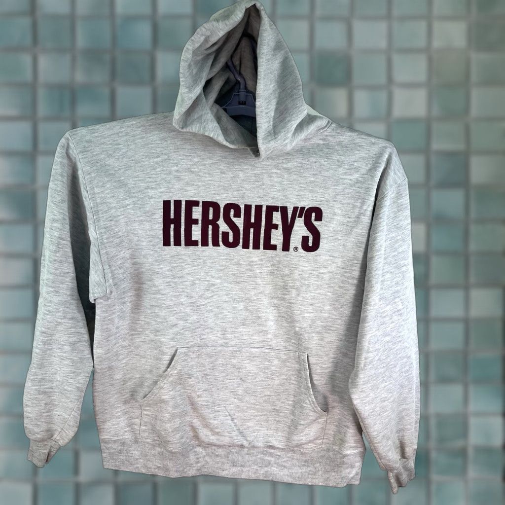 Gildan Gildan Hershey's Pullover Sweatshirt Womens 2XL Gray High Neck Long Sleeve Alice in Wonderland Logo Activewear Size XXL / US 16-18 / IT 52-54 - 1 Thumbnail