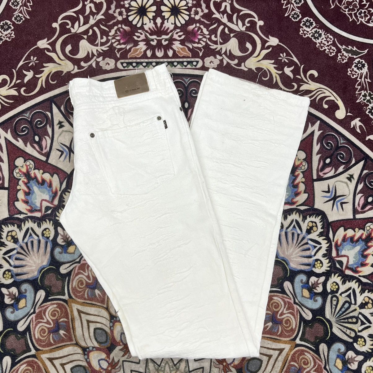 L7 Real Hip L7 REAL HIP DISTINCTIVE RIP AND REPAIR DESIGN FLARE JEANS Size US 32 / EU 48 - 3 Thumbnail