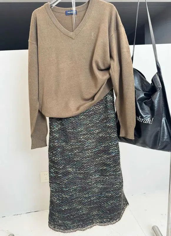 Max Mara MaxMara Colorblocked Wool Blend Skirt . Size 30" / US 8 / IT 44 - 2 Thumbnail