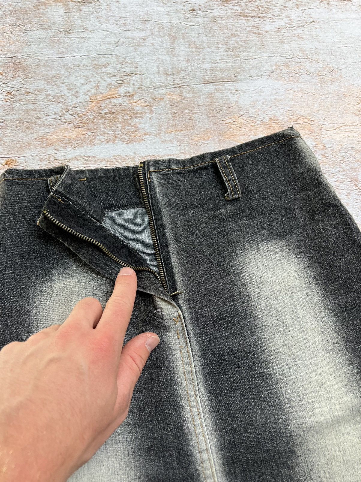 Japanese Brand Vintage Japanese distressed denim washed skirt Size 26" / US 2 / IT 38 - 5 Thumbnail