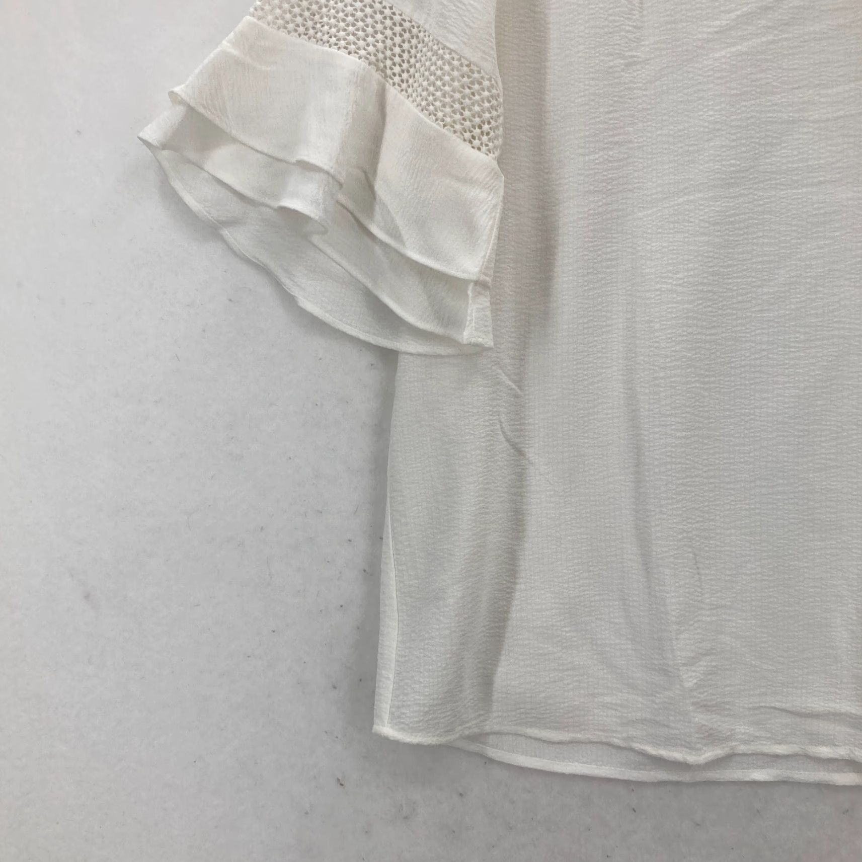 Vintage Pleione Blouse Women's White XL Ruffle Sleeve Crochet Detail Keyhole Feminine Size XL / US 12-14 / IT 48-50 - 4 Thumbnail