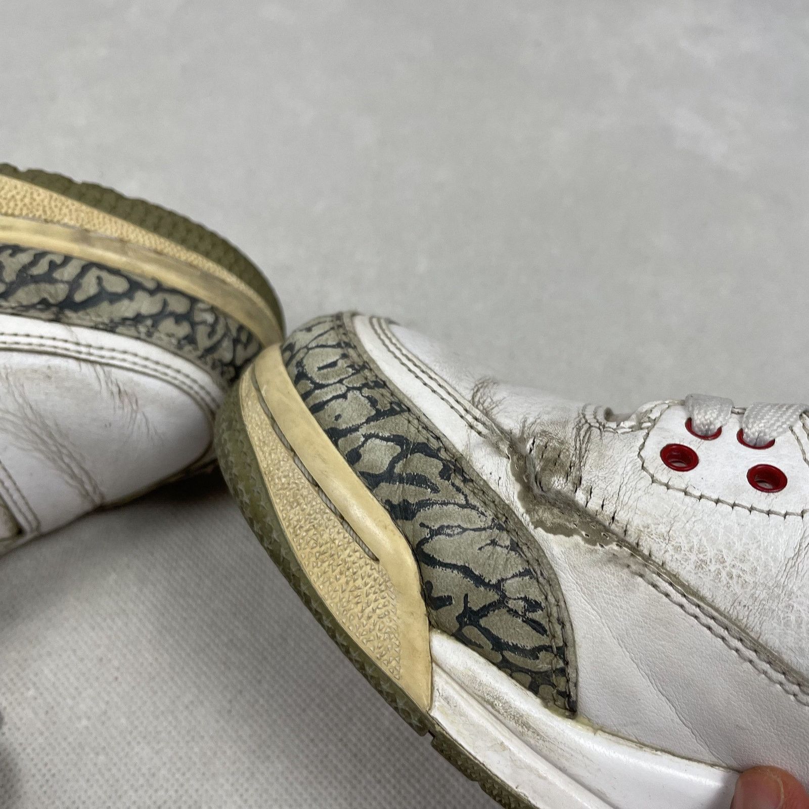 Jordan Brand Nike Air Jordan 3 Retro OG BG 854261-106 White Sneakers 7Y Size US 7 / EU 40 - 9 Thumbnail