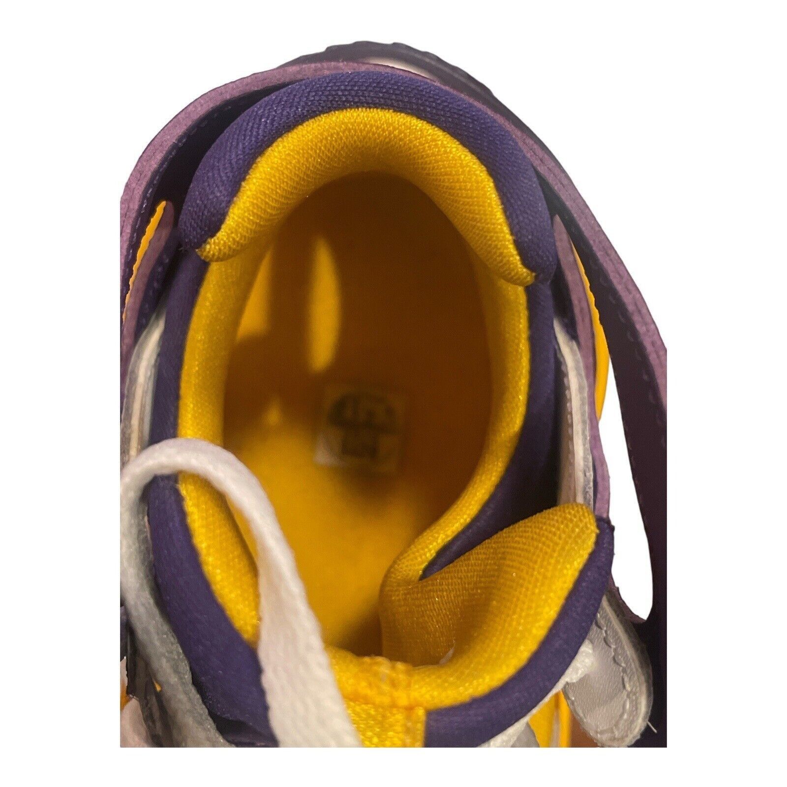 Nike Nike Air Flight Huarache￼ Lakers GS Sz 6.5Y - NO OG BOX Size US 6.5 / EU 39-40 - 7 Thumbnail