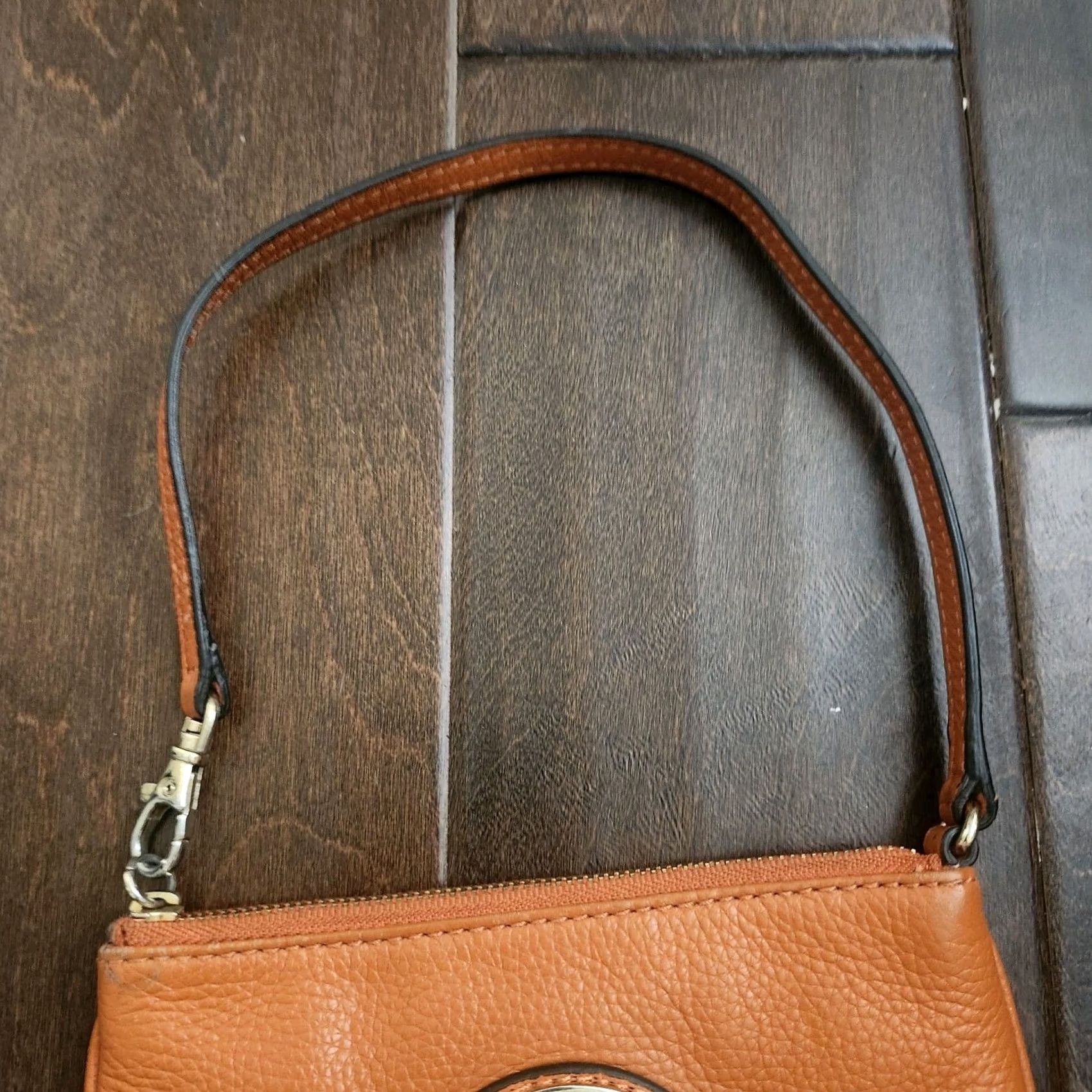 Michael Kors MICHAEL KORS SOFT PEBBLED GENUINE LEATHER MK LOGO WRISTLET in Tangerine Red Coral Red One Size Wristlet Womens Credit Card Zipper Strap Size ONE SIZE - 4 Thumbnail