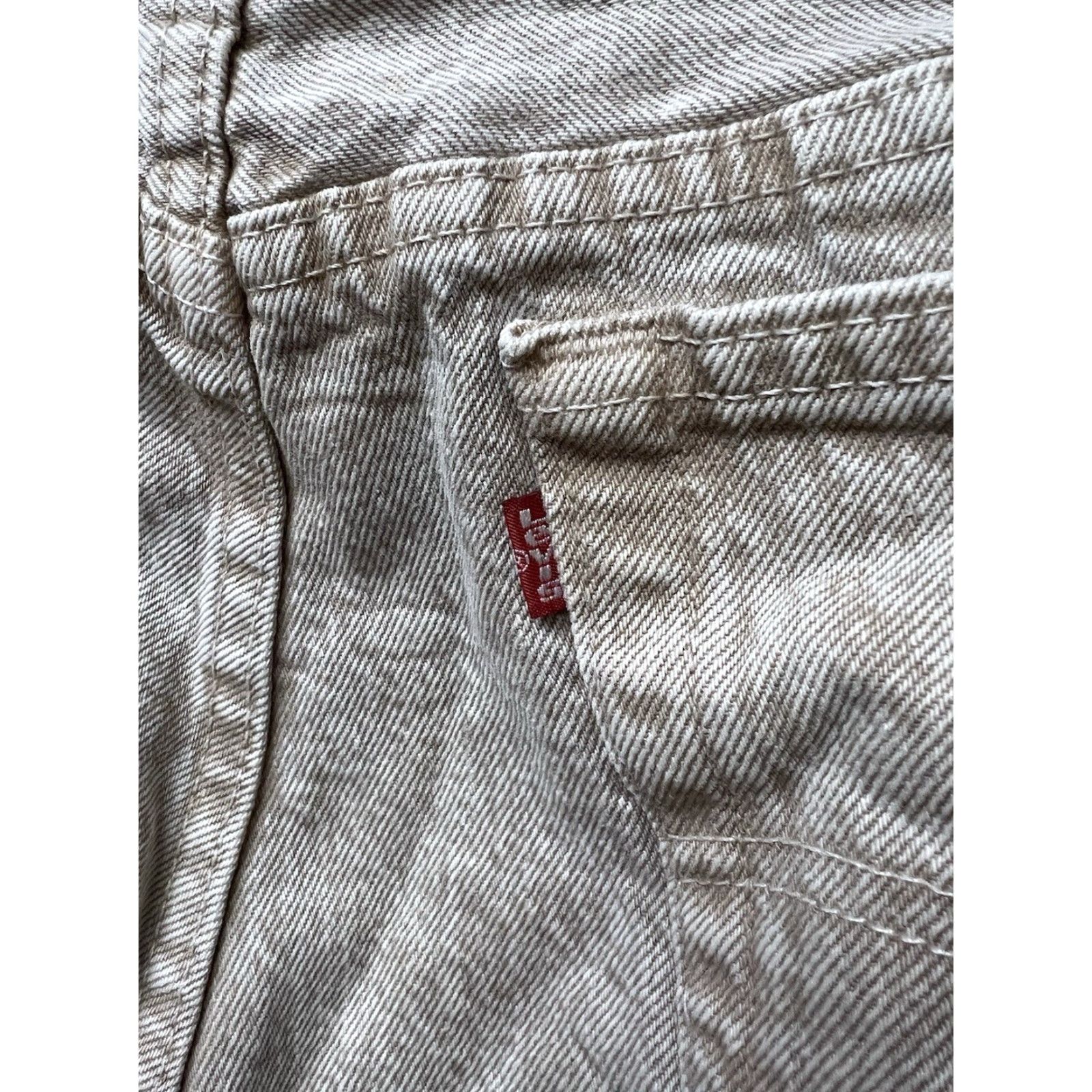 Levi's VINTAGE Levi’s 501 Jeans Denim 36 Regular USA Mens Size 36x34 Button Closure Cotton Straight Gold Inseam 34 Model Levi's 501 Size US 36 / EU 52 - 3 Thumbnail