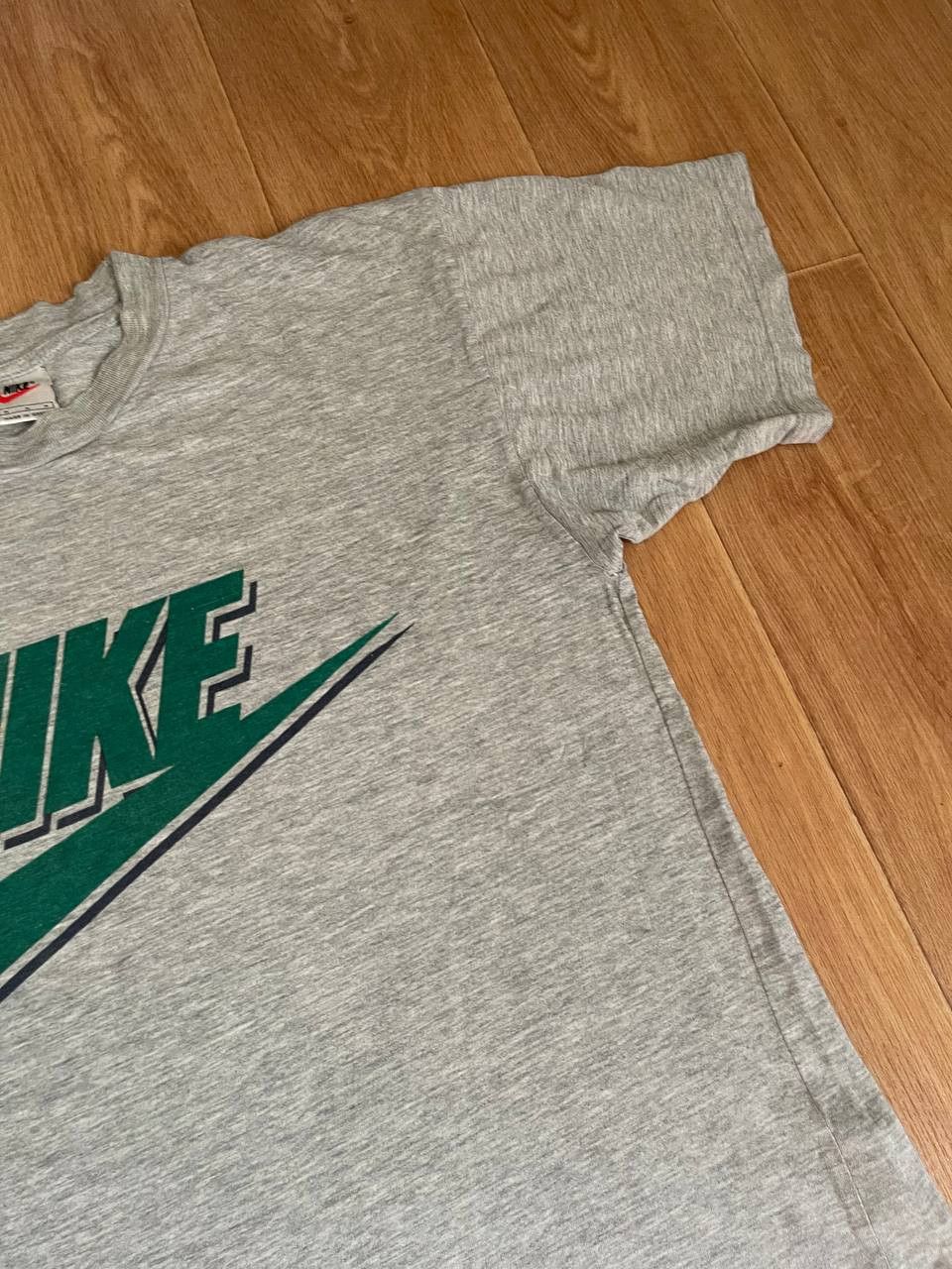 Nike × Vintage Rare Vintage Nike Big logo Tee Size US M / EU 48-50 / 2 - 5 Thumbnail