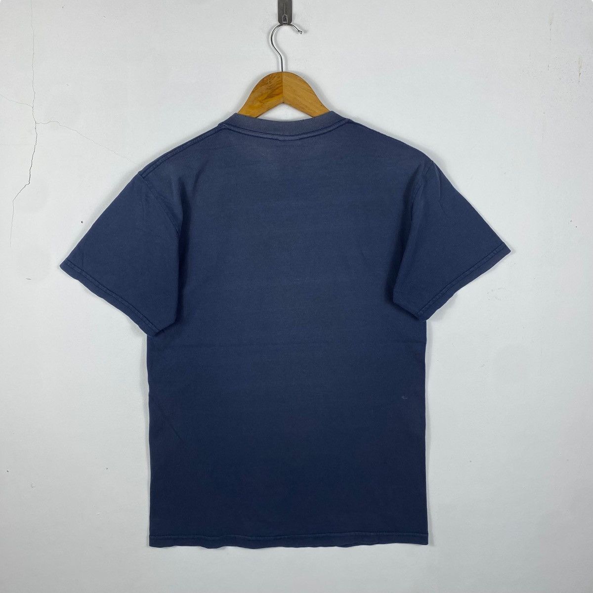 Band Tees Vintage 00's WEEZER Band Faded Graphic Tee Shirt Small Size Size US S / EU 44-46 / 1 - 5 Thumbnail