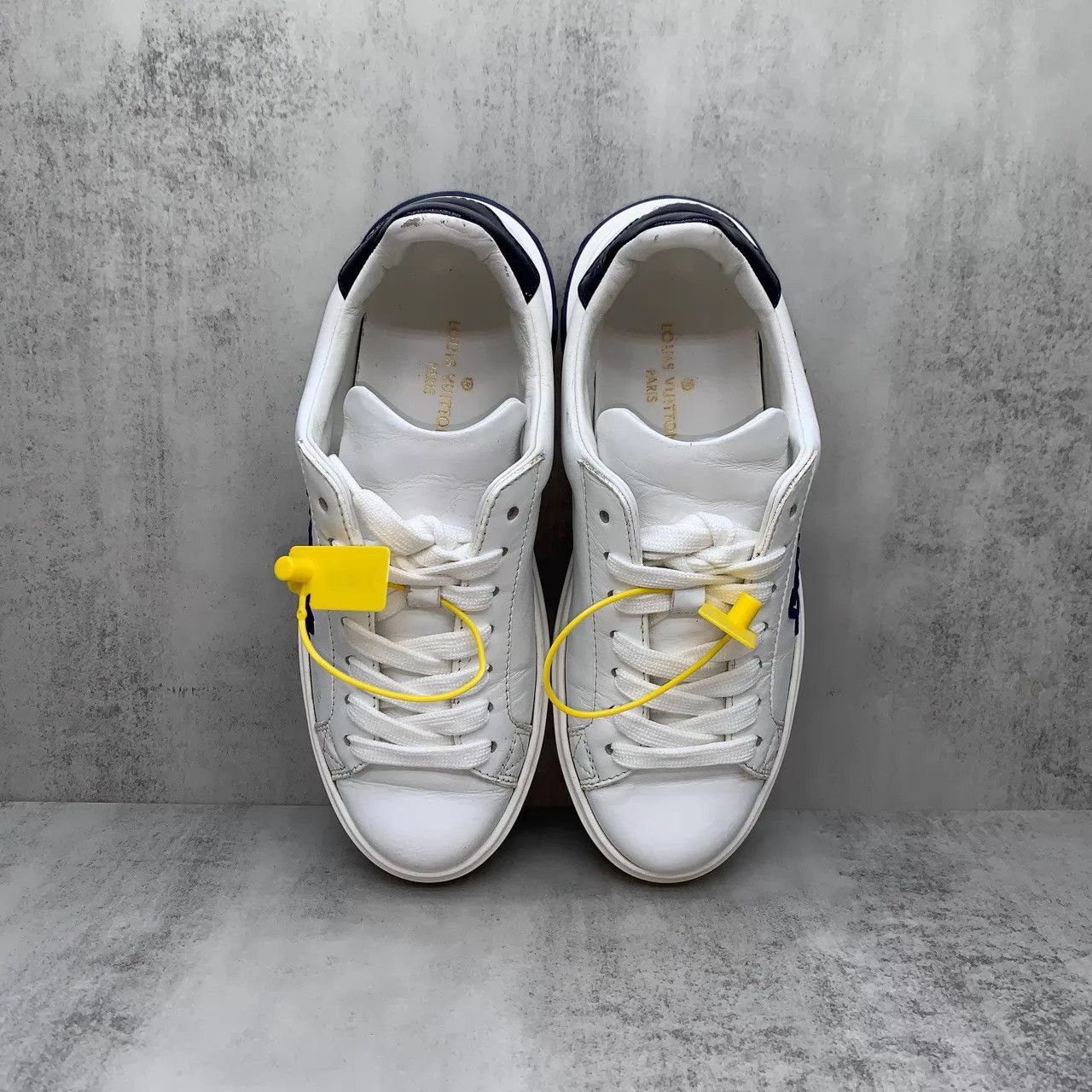 Louis Vuitton Lv Time Out White Blue Embroidered Sneaker 35 95 New Size US 4.5 / IT 34.5 - 6 Thumbnail