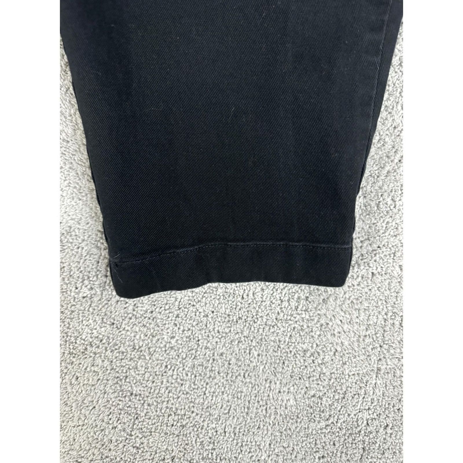 Brooks Brothers Brooks Brothers Clark Fit Chino Pants Flat Front 42x30 Black Mens Casual Dress Pants Size US 42 / EU 58 - 6 Thumbnail