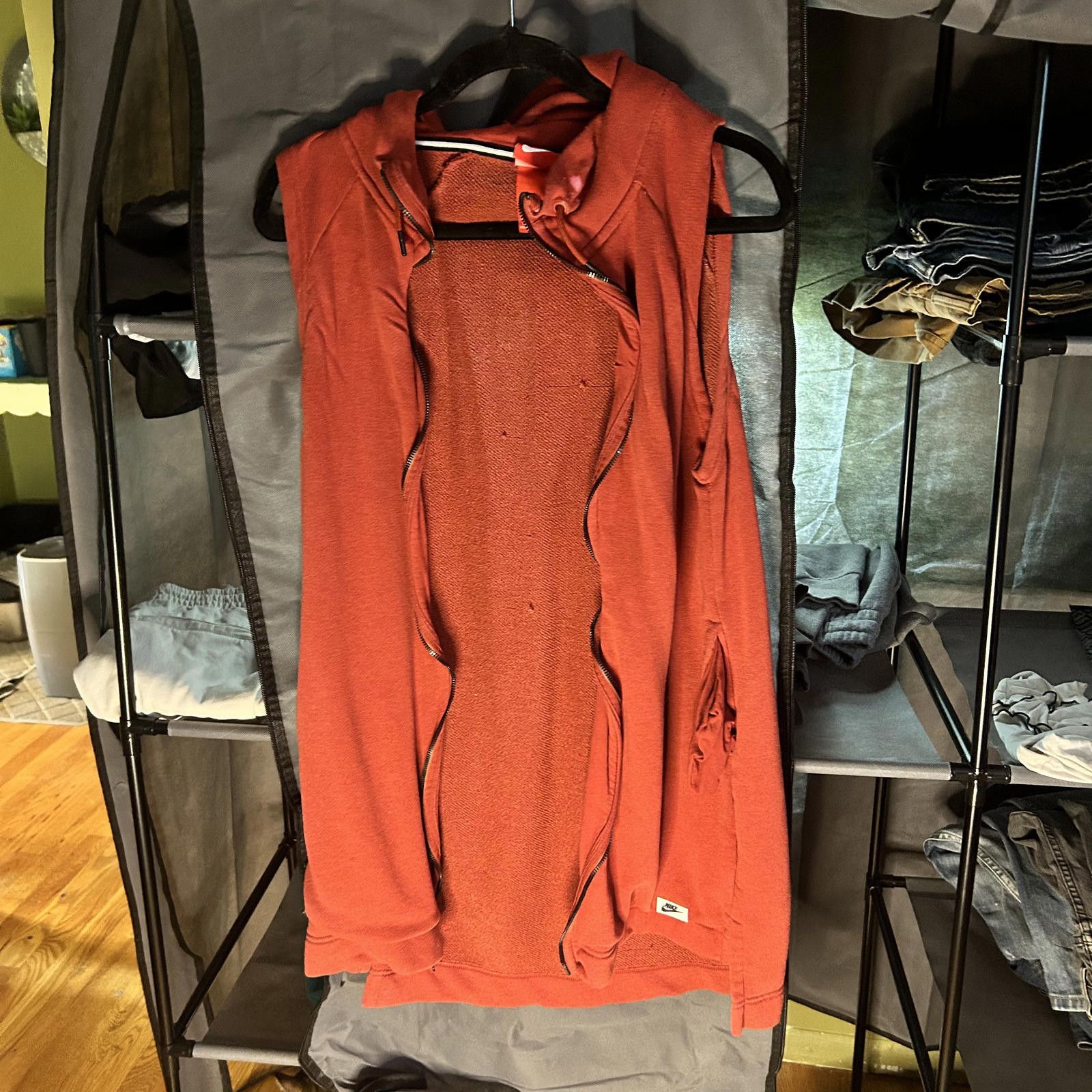 Nike Men's Nike Sleeveless Hoodie - Rust Red, Ready to Flex Size US M / EU 48-50 / 2 - 1 Thumbnail