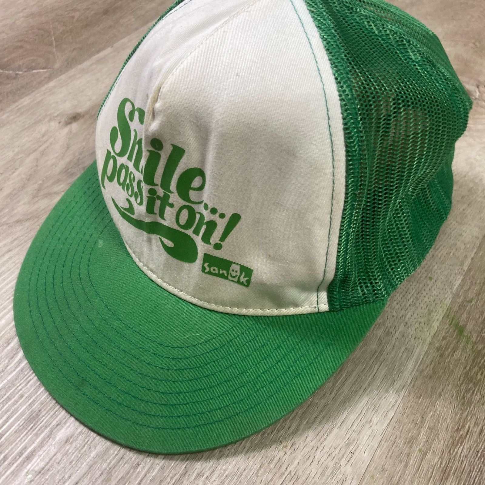 Sanuk Vintage Sanuk "Smile... pass it on!" Trucker Hat Size ONE SIZE - 10 Thumbnail