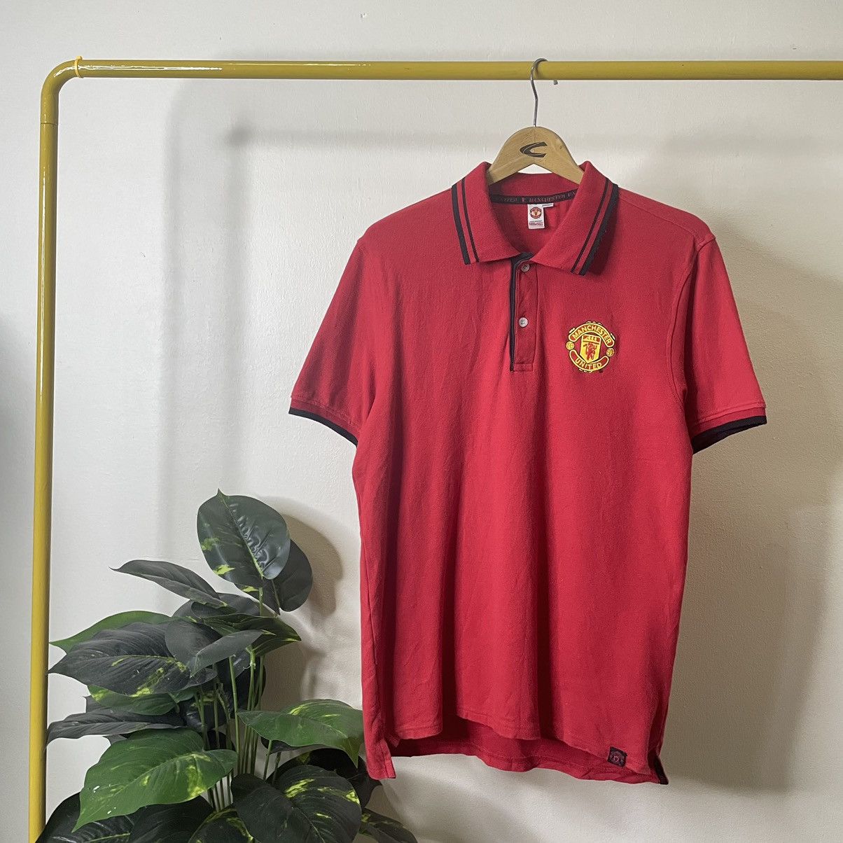 Vintage Manchester United Official Merchandise Polo T Shirt Size US M / EU 48-50 / 2 - 1 Thumbnail