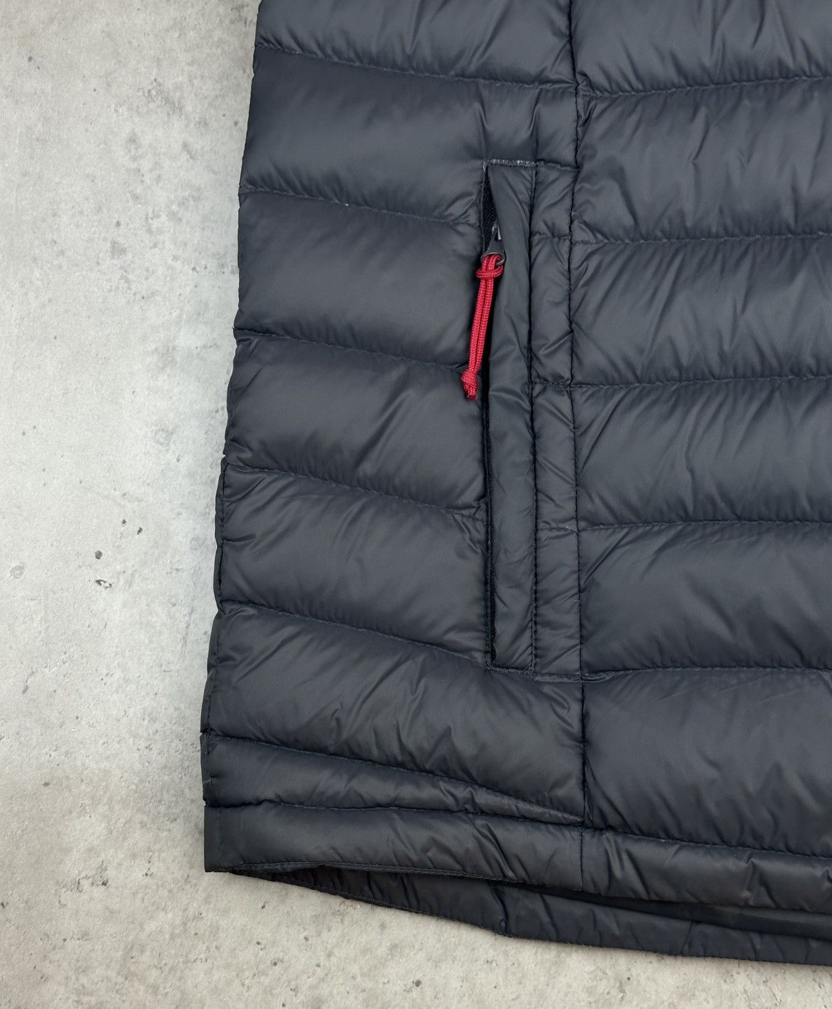 Berghaus Peter Storm DownPro 550 Puffer Jacket Men's Size M Outdoor Size US M / EU 48-50 / 2 - 5 Thumbnail