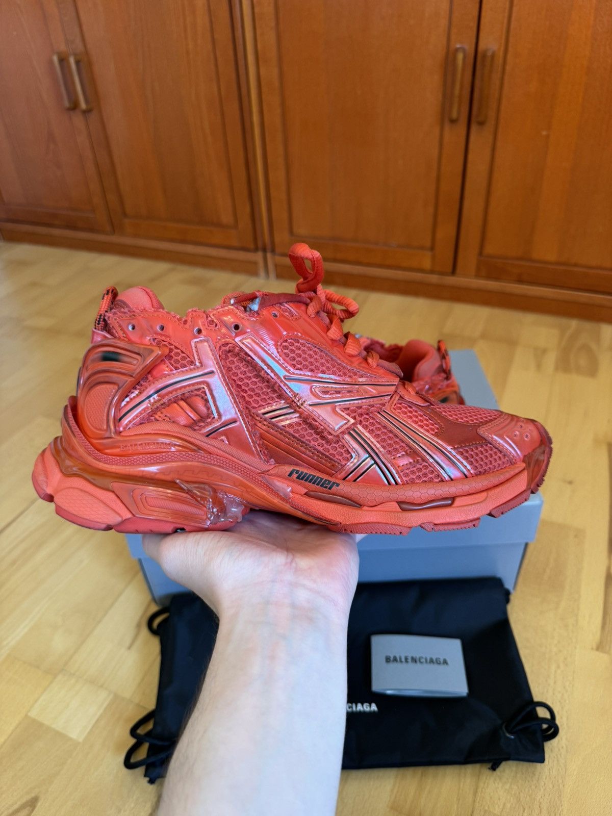 Balenciaga *NEW* Balenciaga Runner Triple Red Size US 9 / EU 42 - 3 Thumbnail