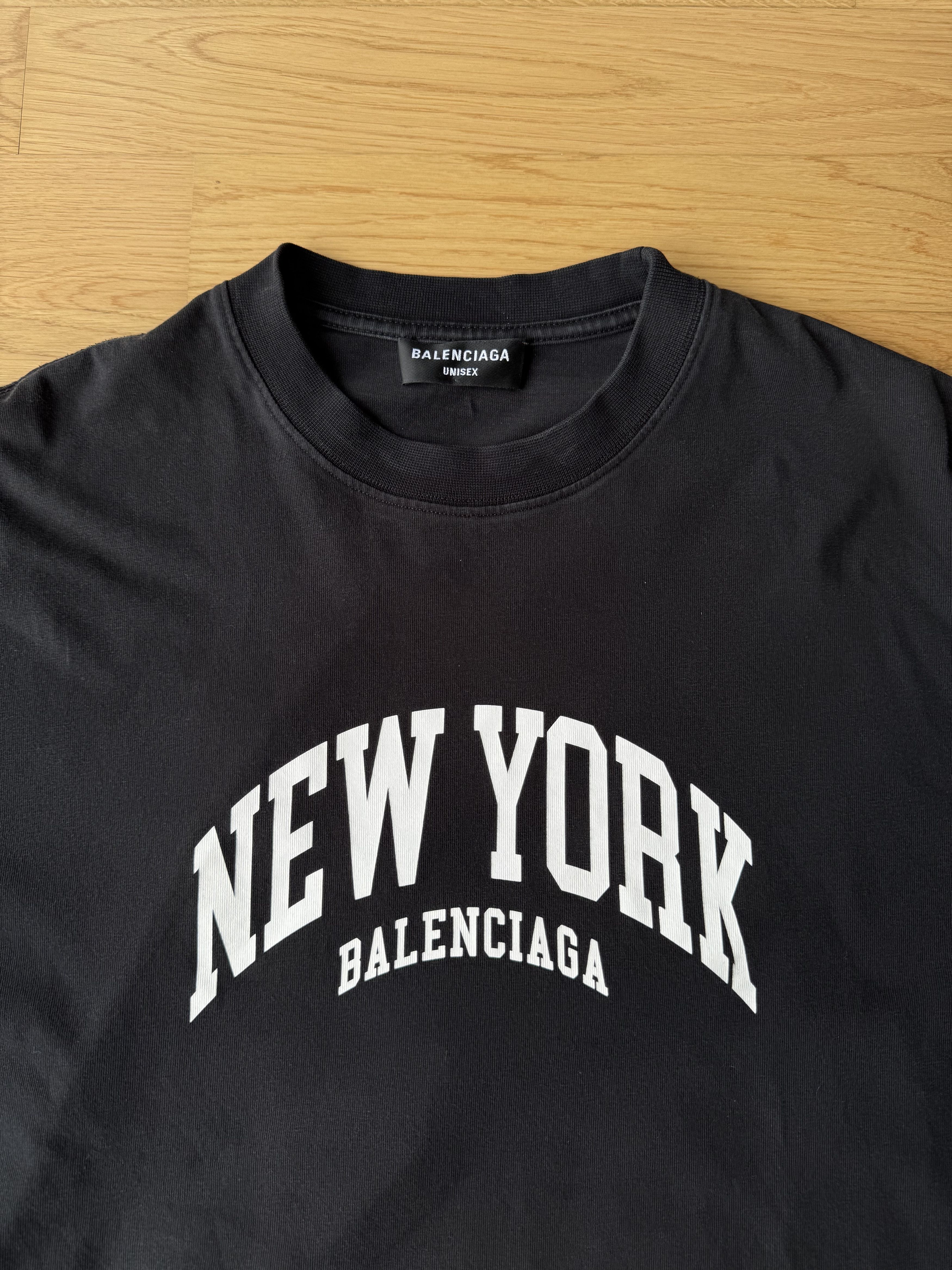 Balenciaga Balenciaga New York T-shirt Size US XS / EU 42 / 0 - 3 Thumbnail