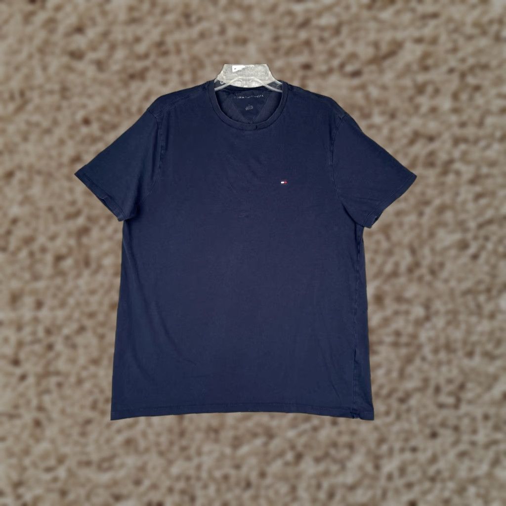 Tommy Hilfiger Tommy Hilfiger Shirt Mens Medium Blue Crew Neck Short Sleeve Logo Cotton Tagless Size US M / EU 48-50 / 2 - 1 Thumbnail