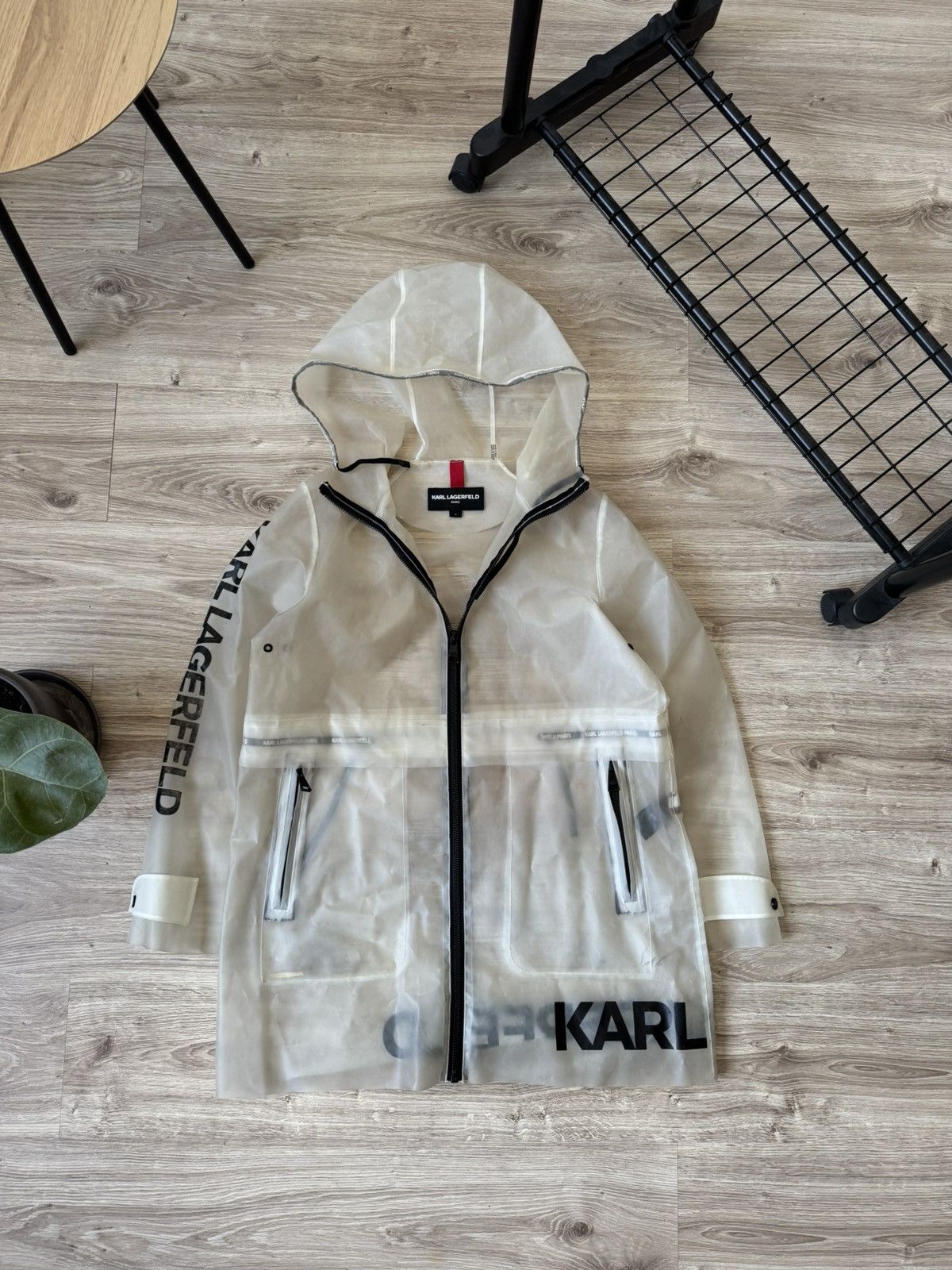 Karl Lagerfeld Karl Lagerfeld Paris Transparent Rain Coat Jacket Size M / US 6-8 / IT 42-44 - 1 Thumbnail