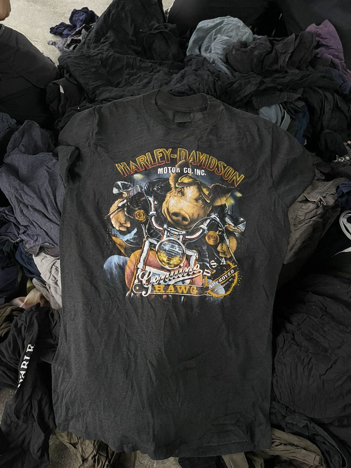Harley Davidson × Vintage Vintage 80s 3D Emblem Harley Davidson Genuine Hawg T-Shirt Size US M / EU 48-50 / 2 - 14 Thumbnail