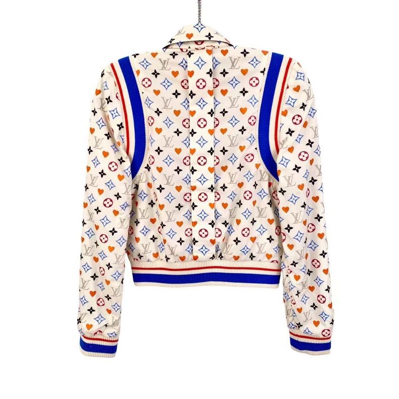 Louis Vuitton Louis Vuitton Nylon presbyopic print reversible jacket Size XS / US 0-2 / IT 36-38 - 4 Thumbnail