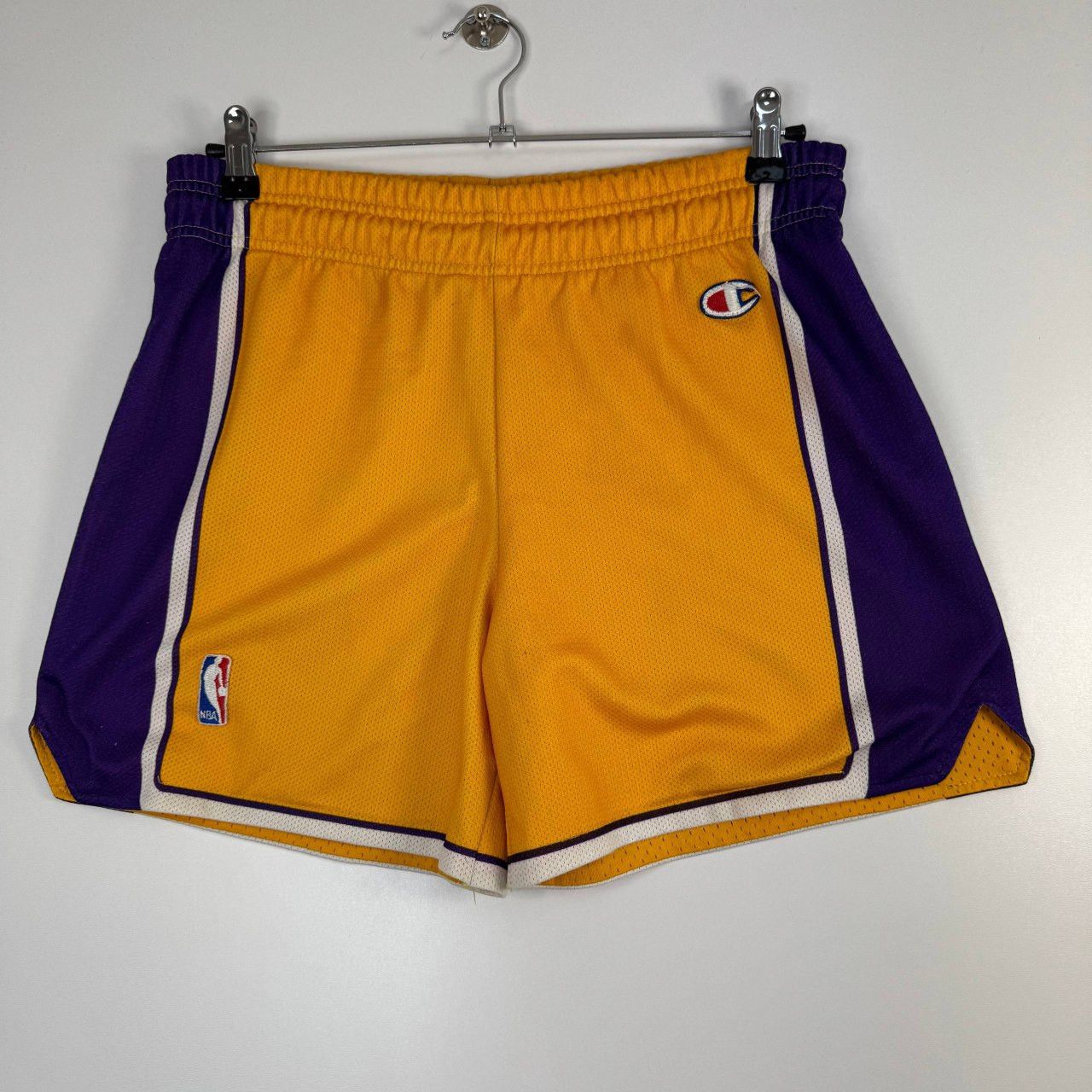 Champion Vintage Champion NBA Basketball Shorts Los Angeles Lakers S Size US S / EU 44-46 / 1 - 1 Thumbnail