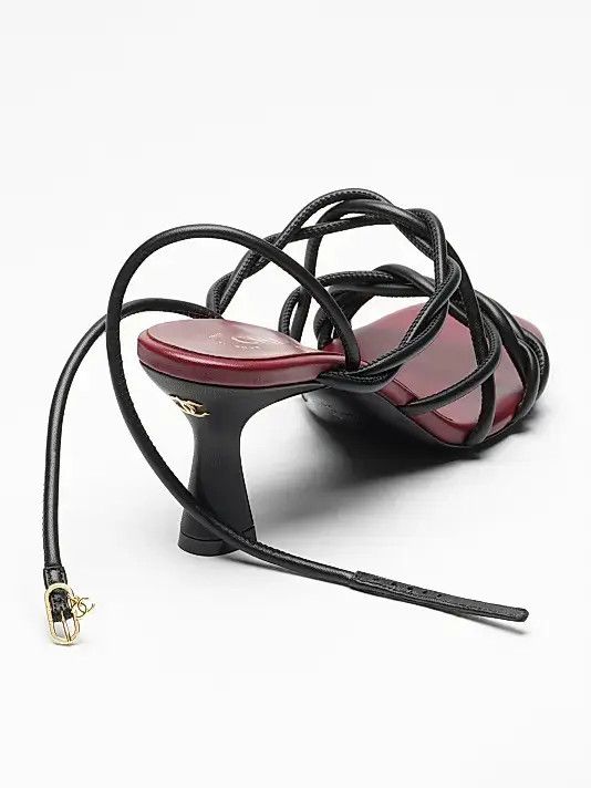 Chanel os11x0526 Sandals in Black Size US 5 / IT 35 - 4 Thumbnail