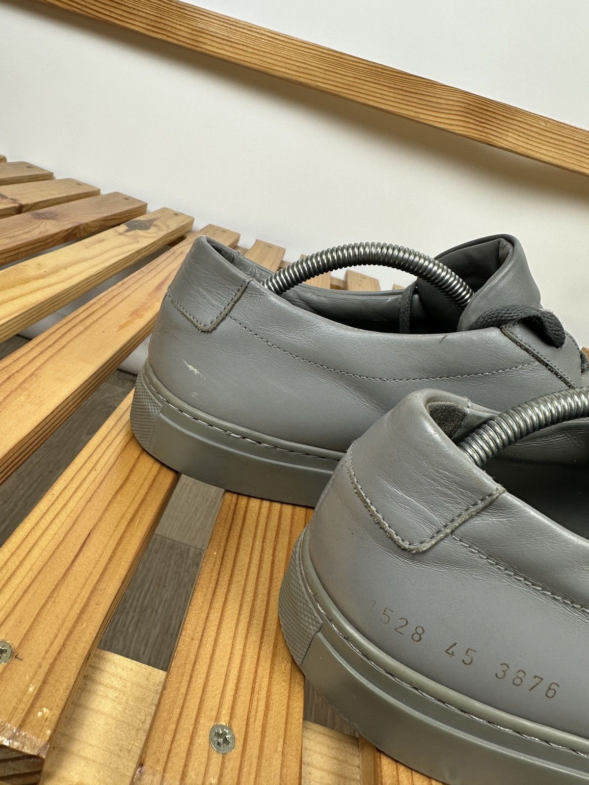 Common Projects Common Projects Achilles Low Gray Leather Shoes Size US 11.5 / EU 44-45 - 6 Thumbnail