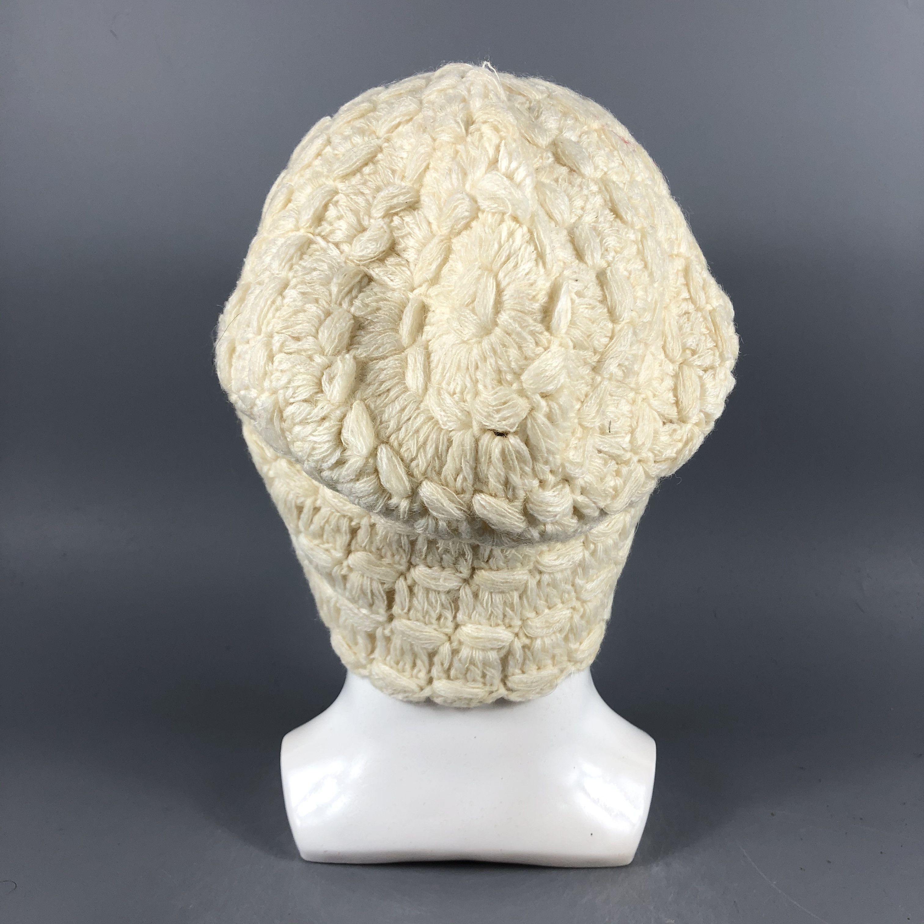Vintage Womens Unknown Knit White Beanie Snow Hat Snow Cap -D1305 Size ONE SIZE - 3 Thumbnail