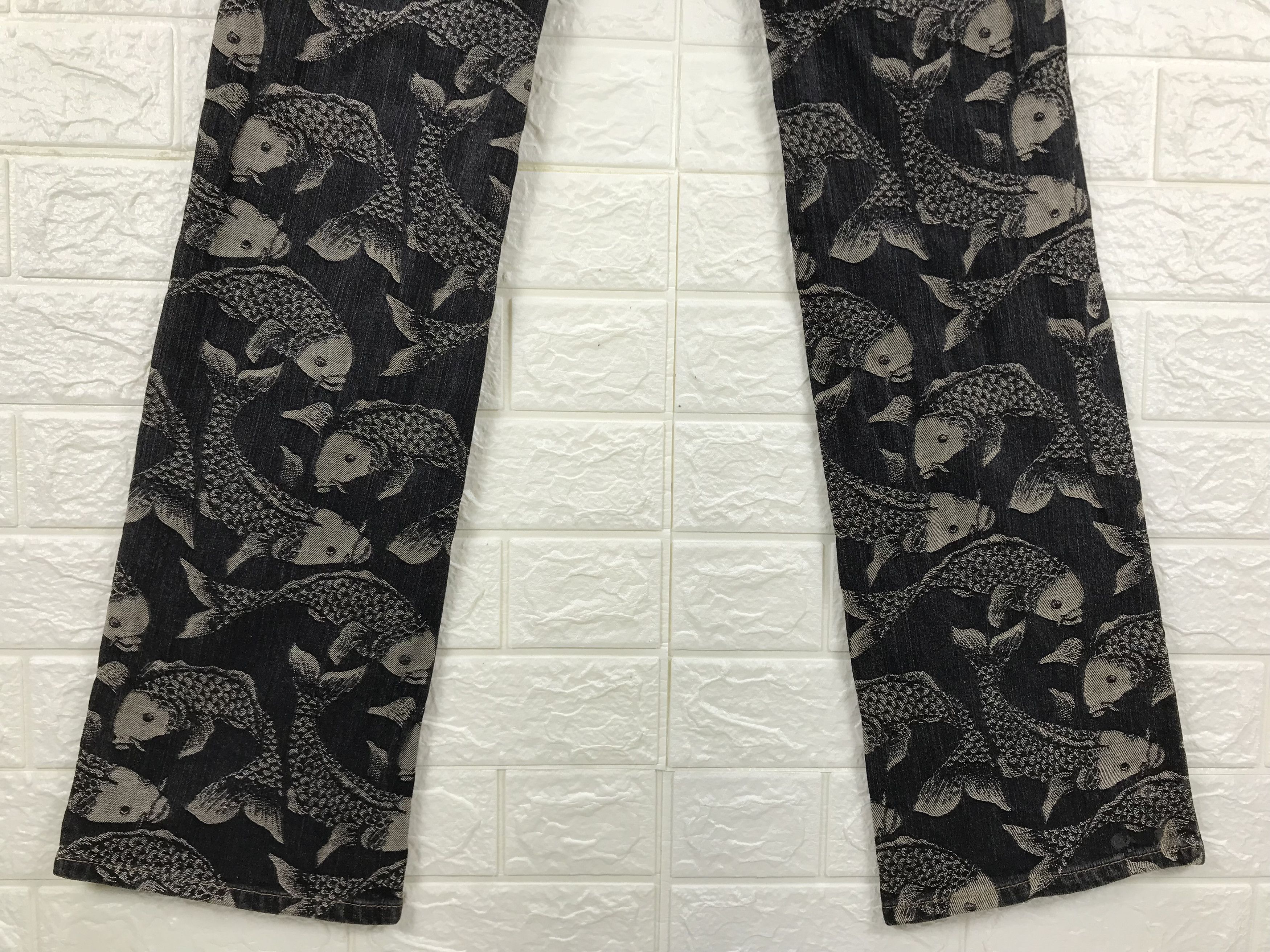 If Six Was Nine Vintage Japanese Art Embroidered Koi Fish Flare Jeans Size US 29 - 8 Thumbnail