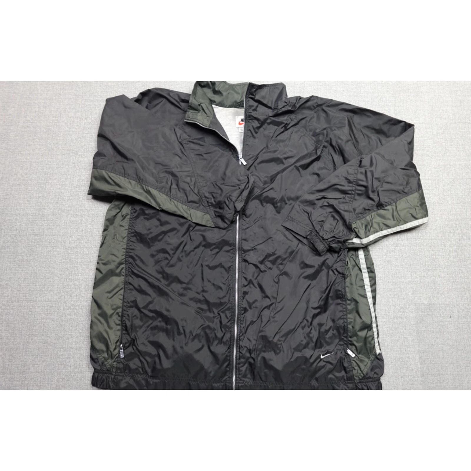 Nike VINTAGE Nike Windbreaker Jacket Mens XL Black Swoosh Swishy Lightweight Track Size US XL / EU 56 / 4 - 4 Thumbnail