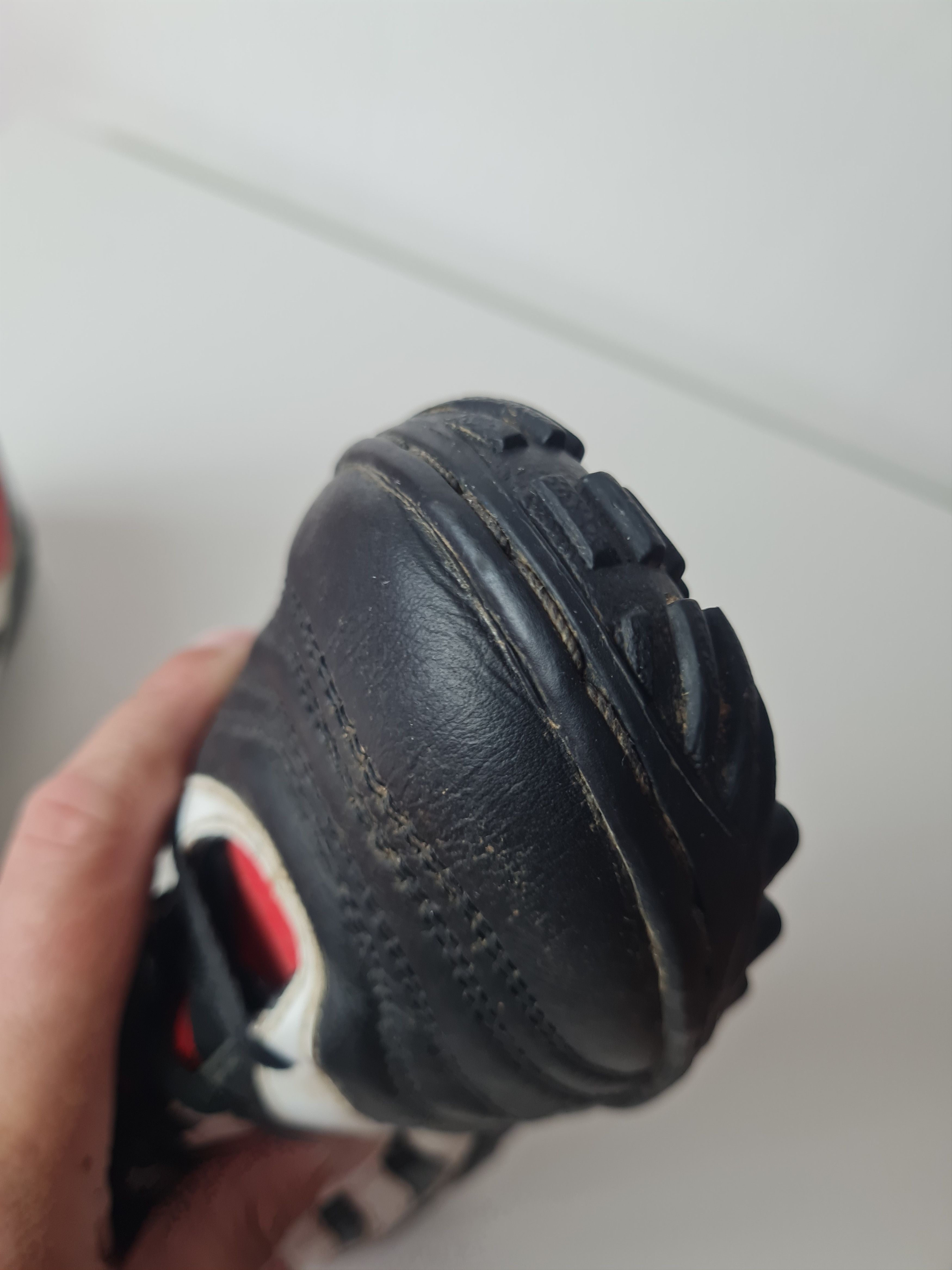 Adidas Adidas Predator Precision TRX TF RARE Indoor Soccer Shoes Size US 7 / EU 40 - 20 Thumbnail