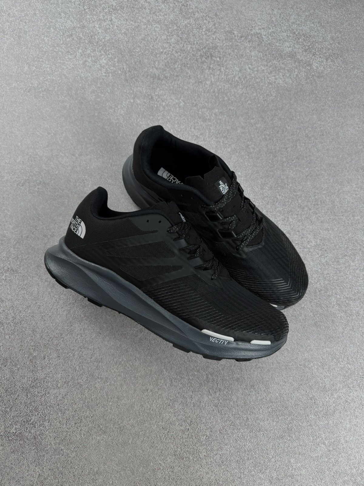 The North Face The North Face Vectiv Eminus Men’s Sneakers Size US 9.5 Size US 9.5 / EU 42-43 - 5 Thumbnail