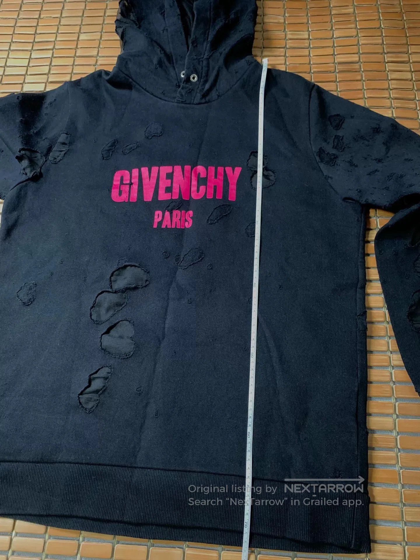 Givenchy Givenchy Pink Logo Distressed Hoodie. Size S / US 4 / IT 40 - 7 Thumbnail