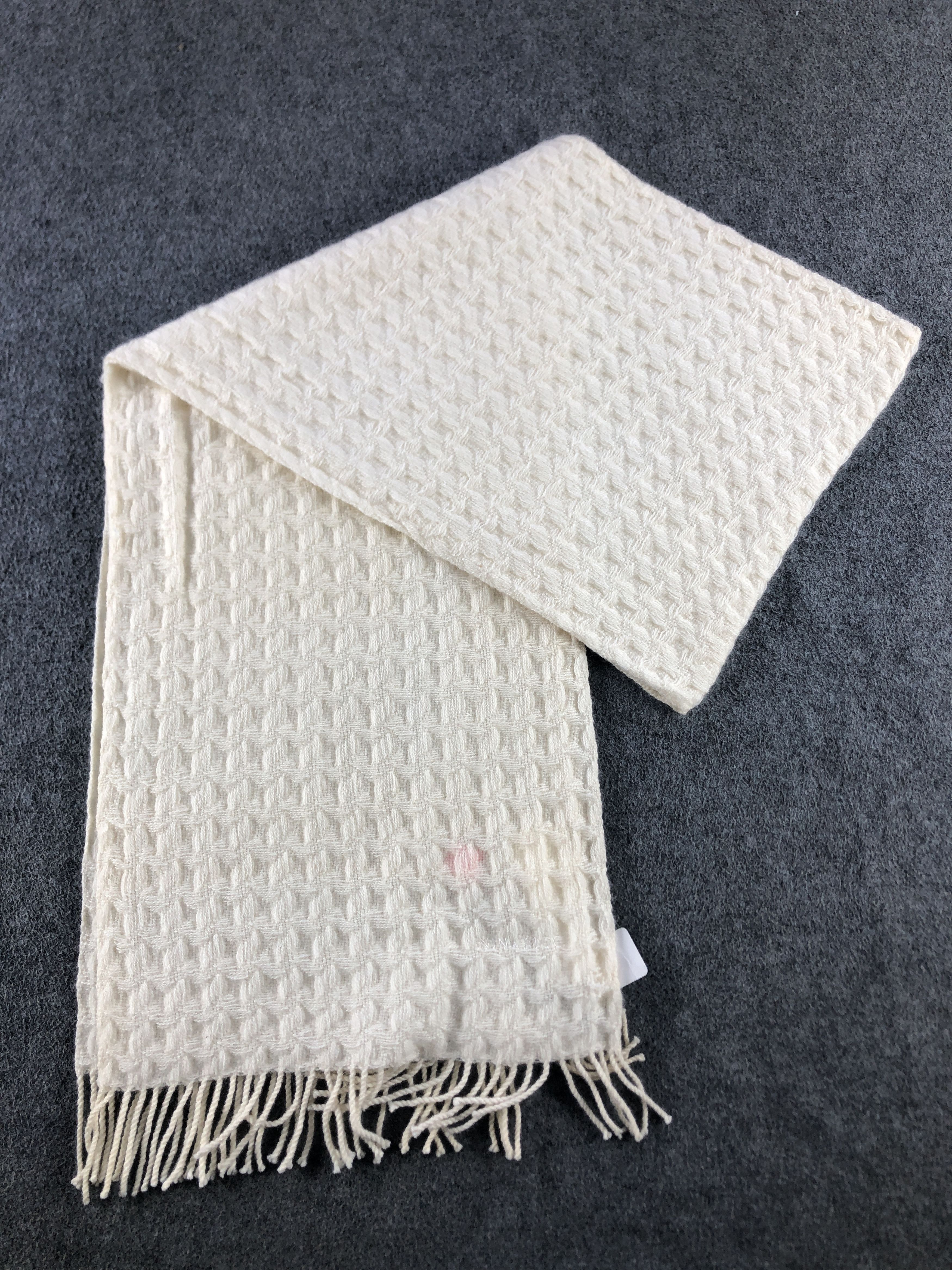 Nina Ricci Nina Ricci Cashmere Scarf / Muffler / Neckwear P732 Size ONE SIZE - 6 Thumbnail