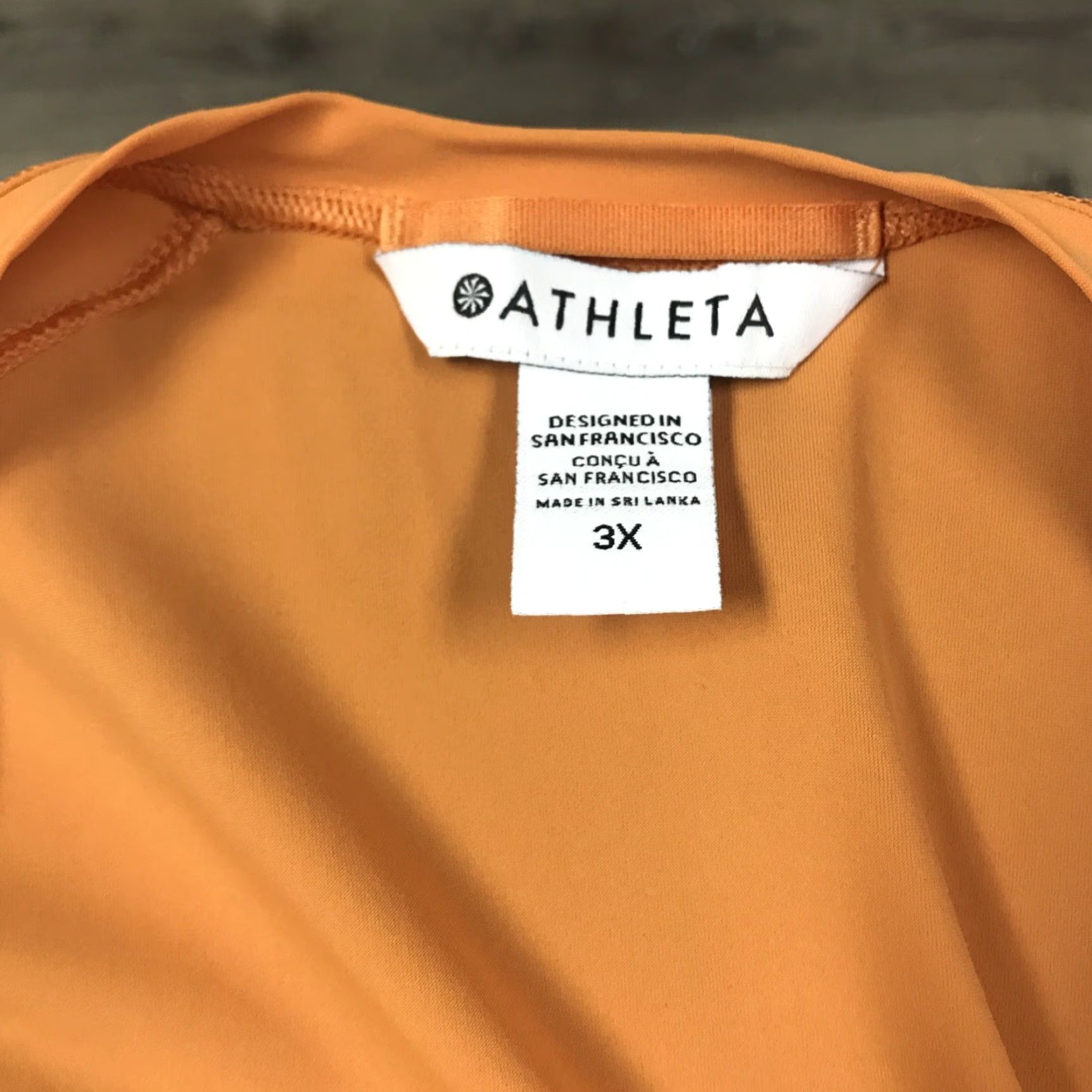 Athleta Athleta Women's Orange Ultimate Textured Long Sleeve Train Top 3XL Orange Women Long Sleeve Activewear 3XL Size XXL / US 16-18 / IT 52-54 - 2 Thumbnail